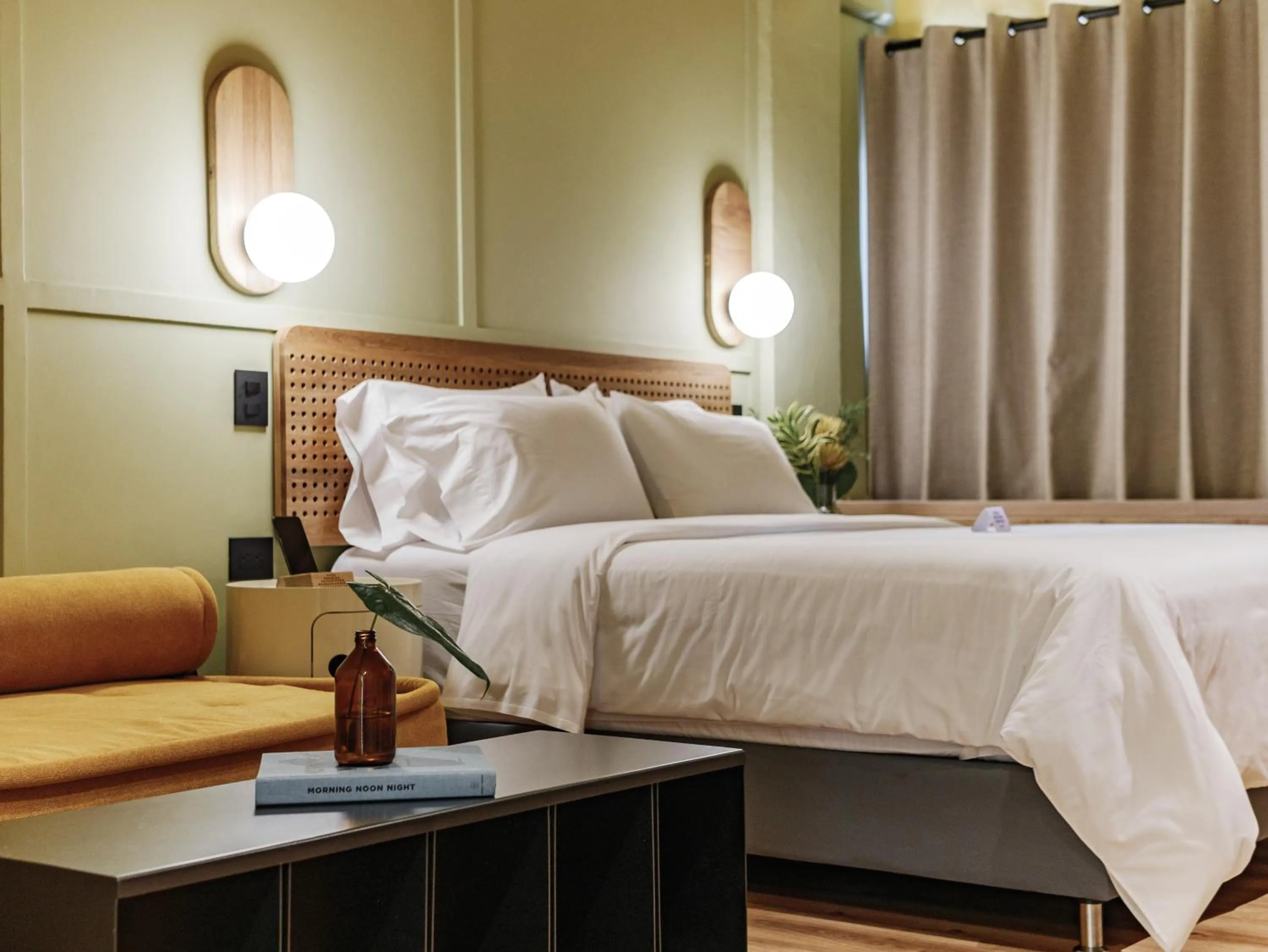 Bed in The Somos Flats Provenza