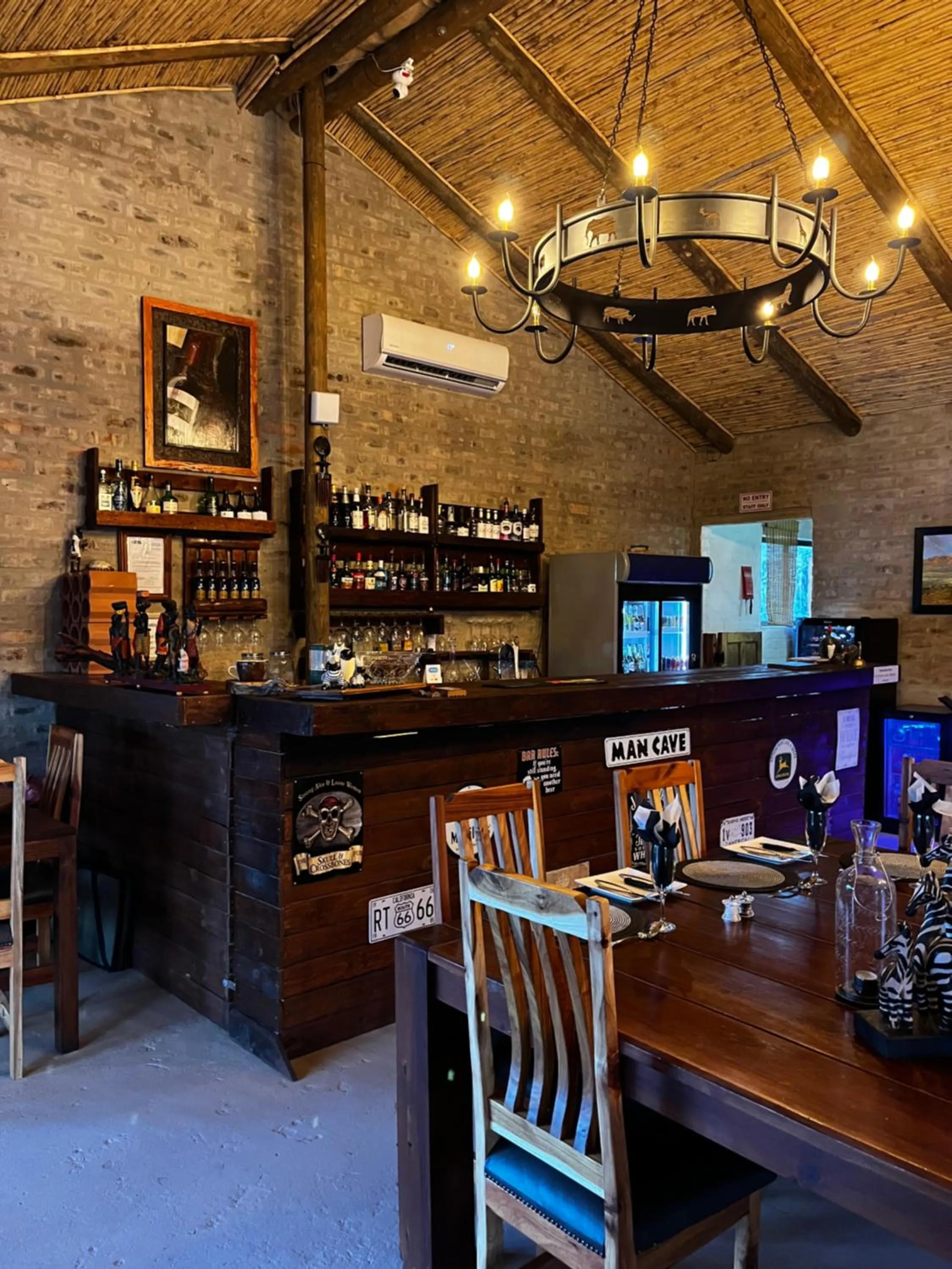 Lounge or bar in Zwartberg View Mountain Lodge