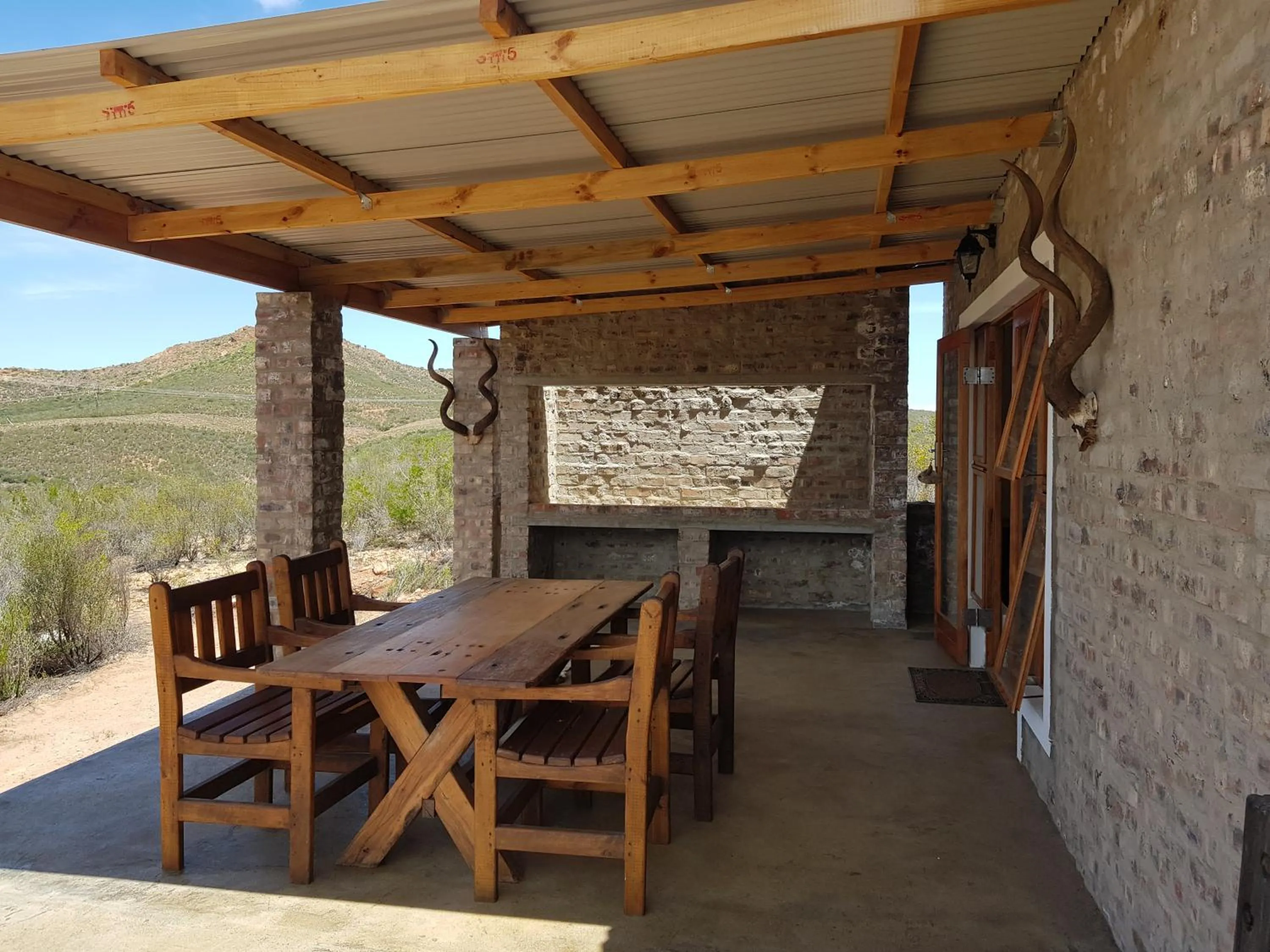 BBQ facilities in Zwartberg View Mountain Lodge