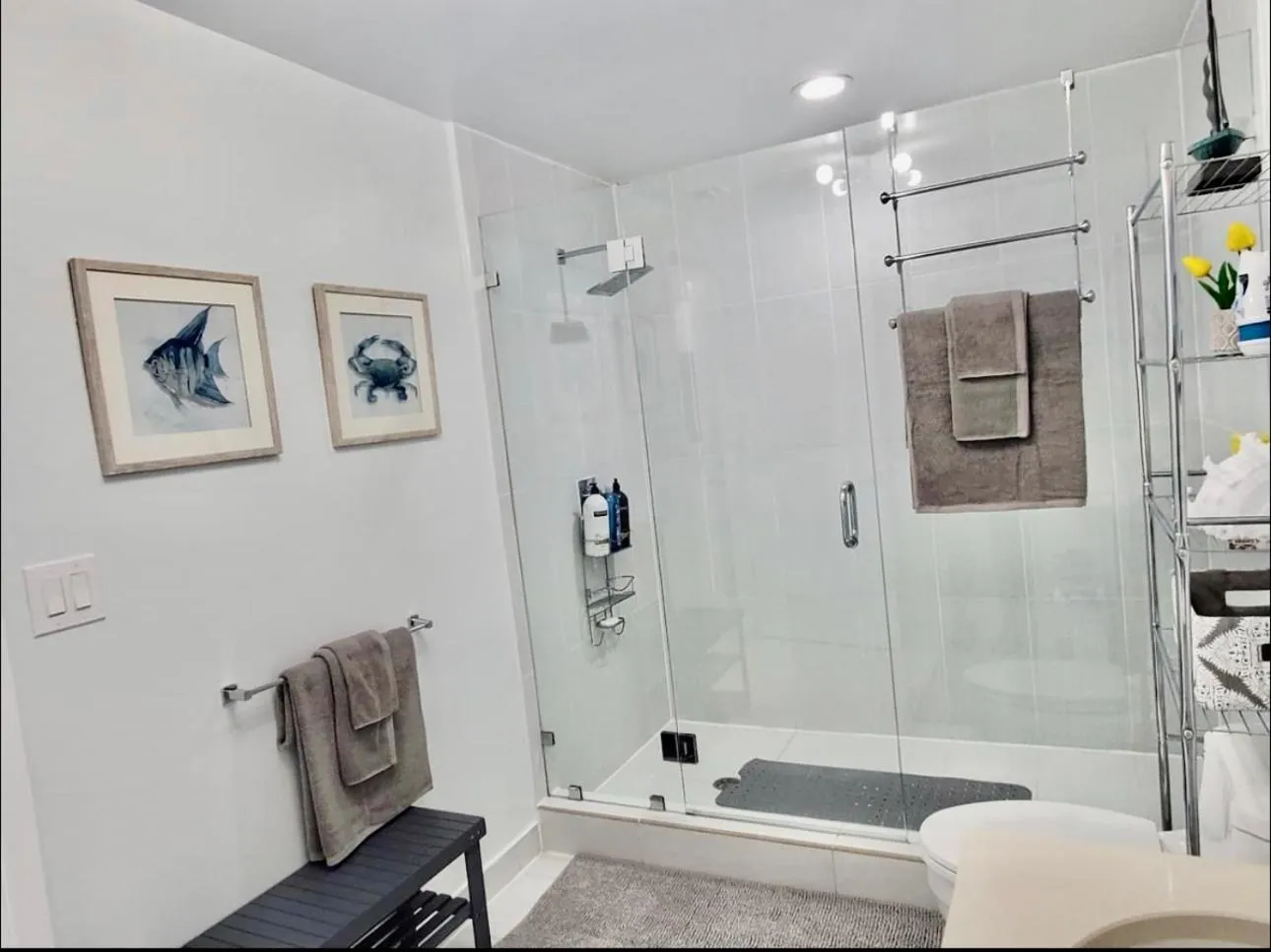 Bathroom in Spacious 2BD 2BTH at Midblock
