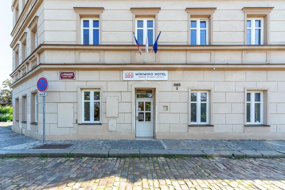 Property building in Minimino hotel