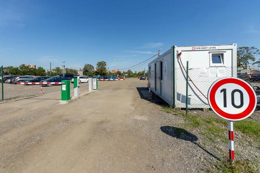 Parking in Minimino hotel