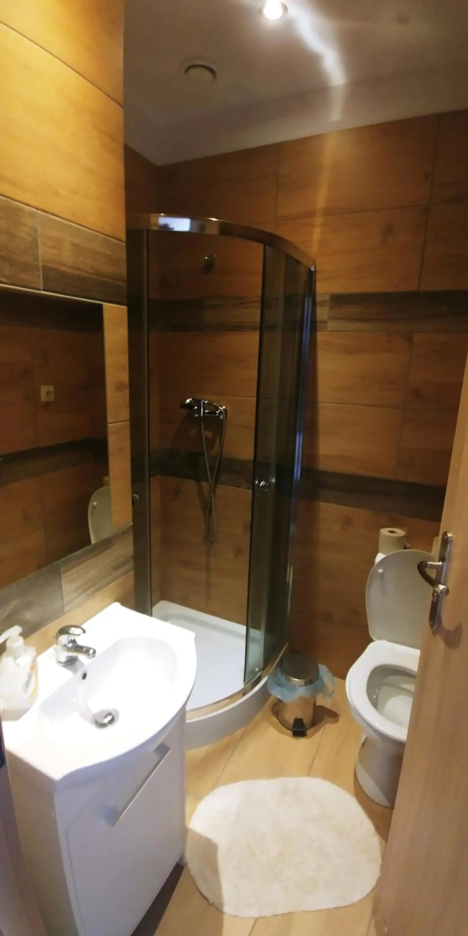 Classic Double Room with Shower in Pokoje Gościnne Polo