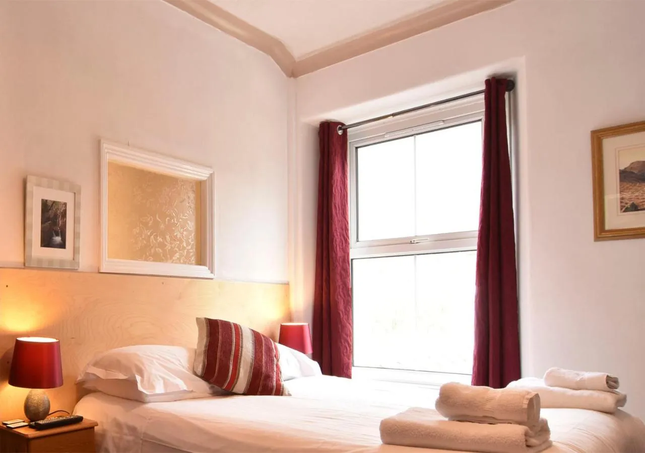 Bed in Brook House Inn
