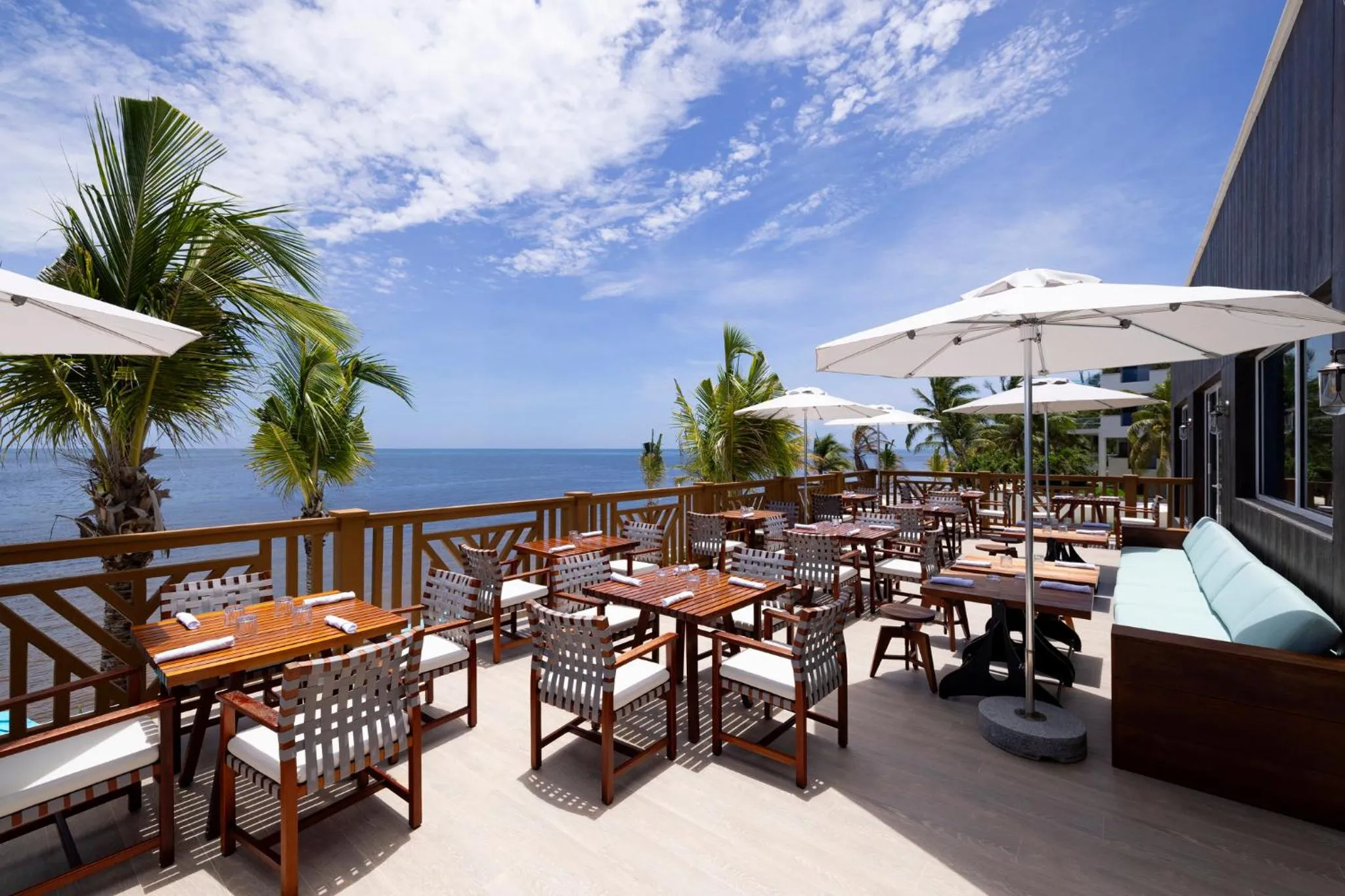 Lounge or bar in Margaritaville Island Reserve Riviera Maya - An Adults Only Karisma All-Inclusive Experience