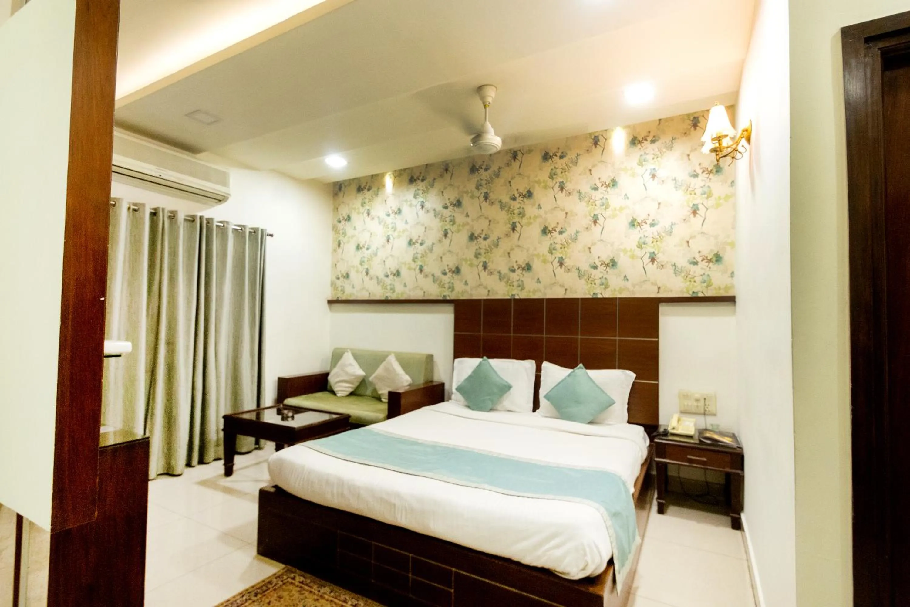 Bedroom, Bed in Hotel Annapoorna Residency
