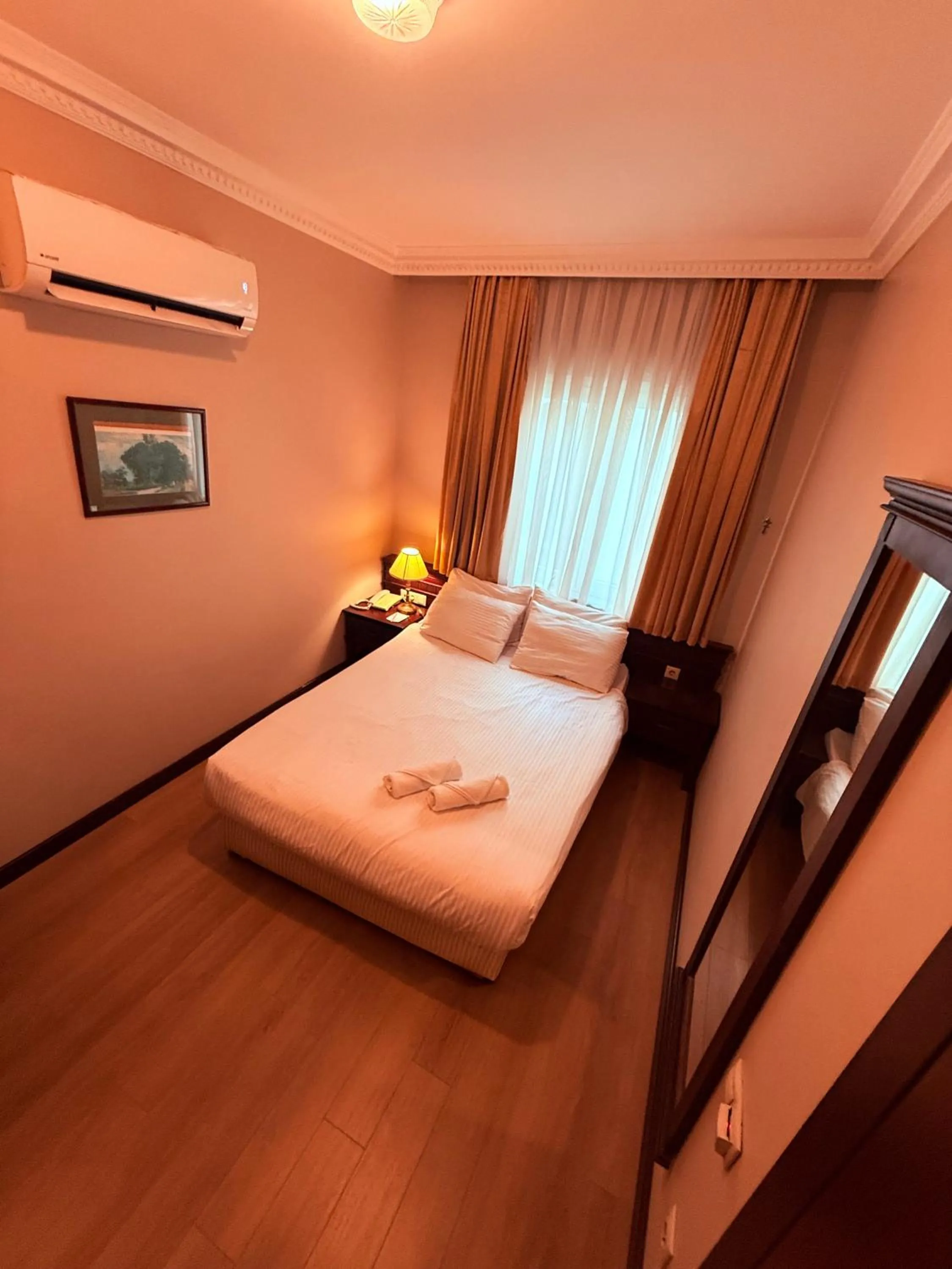 Bed in Pera Rose Hotel & Spa