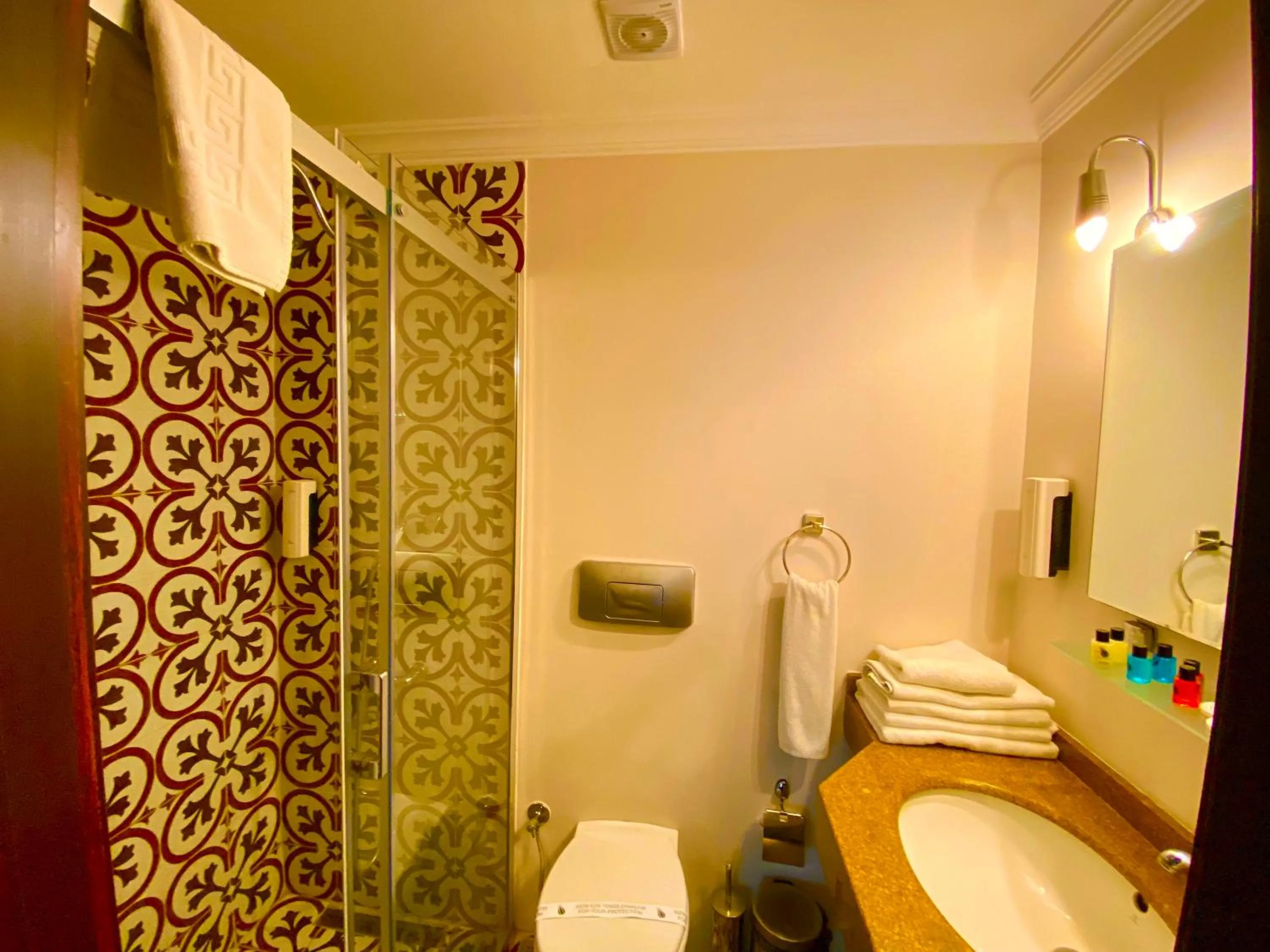 Bathroom in Pera Rose Hotel & Spa