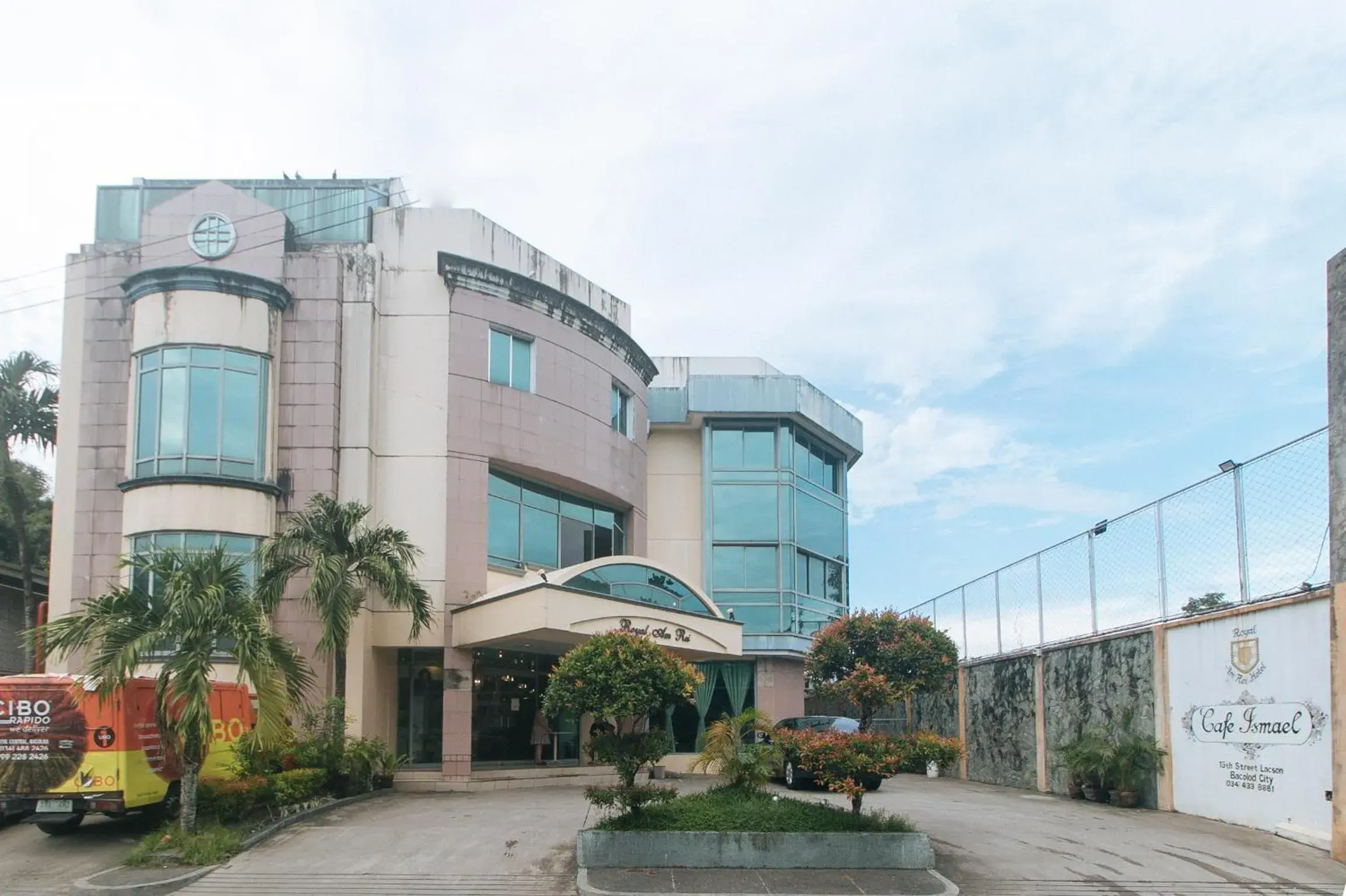 Street view in Royal Am Rei Hotel by RedDoorz Street view in Royal Am Rei Hotel by RedDoorz