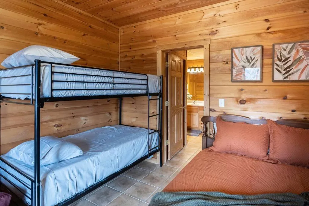 bunk bed, Bed in MTN Cabin Sleeps 10 - 5 Mins To Fishing & Camping