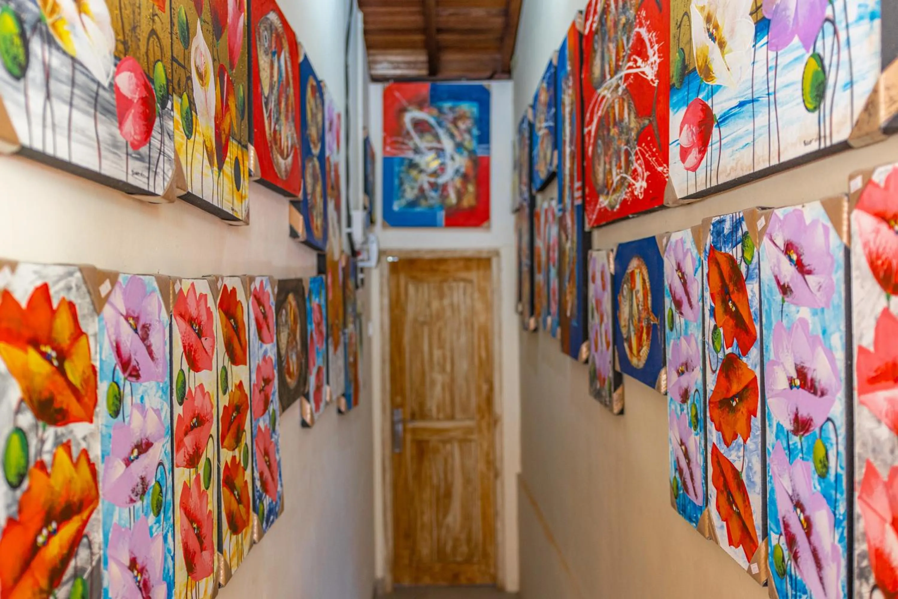 Decorative detail in Golden Garuda Cottages