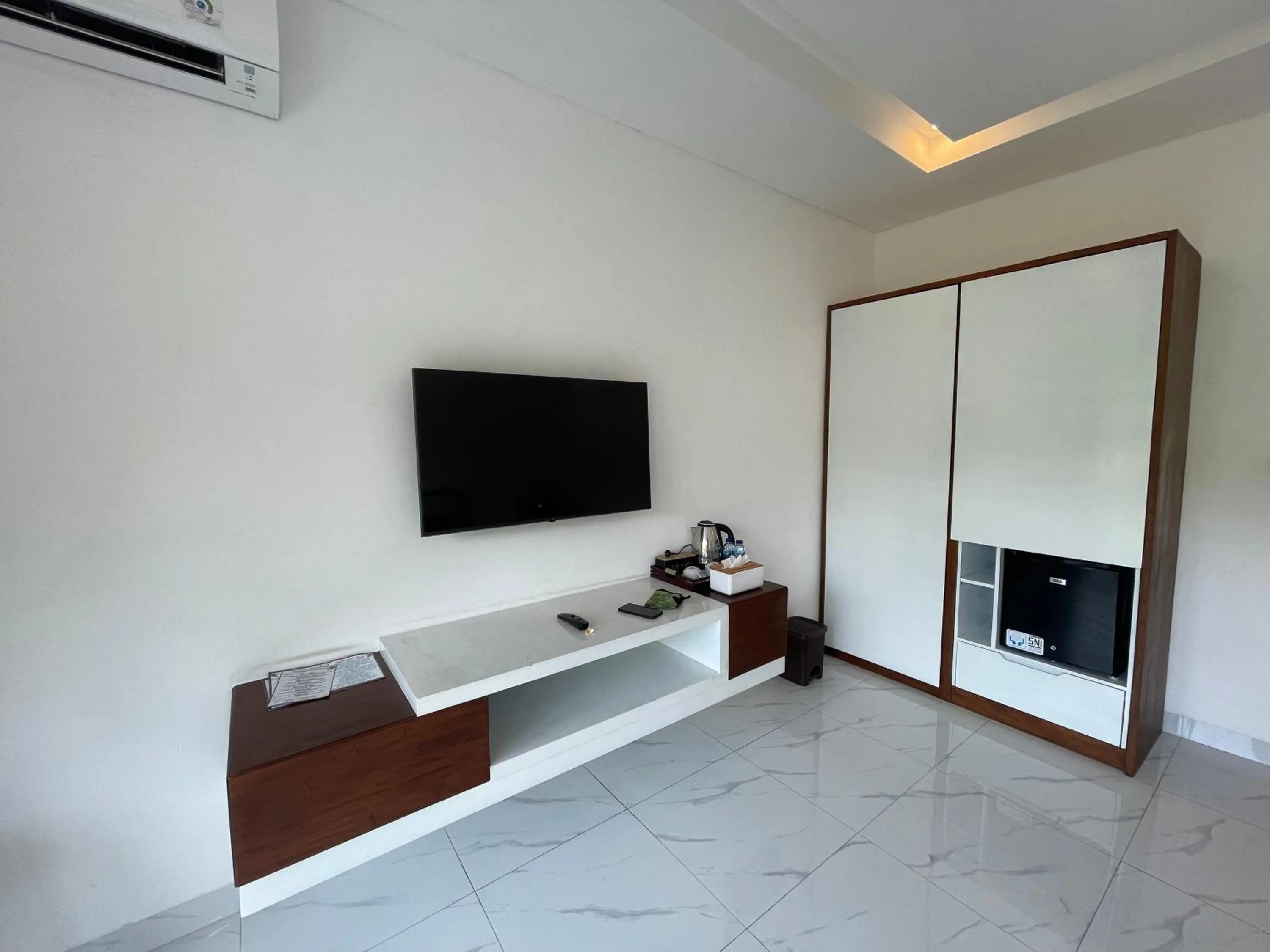 TV and multimedia in Royal Maharani Payogan