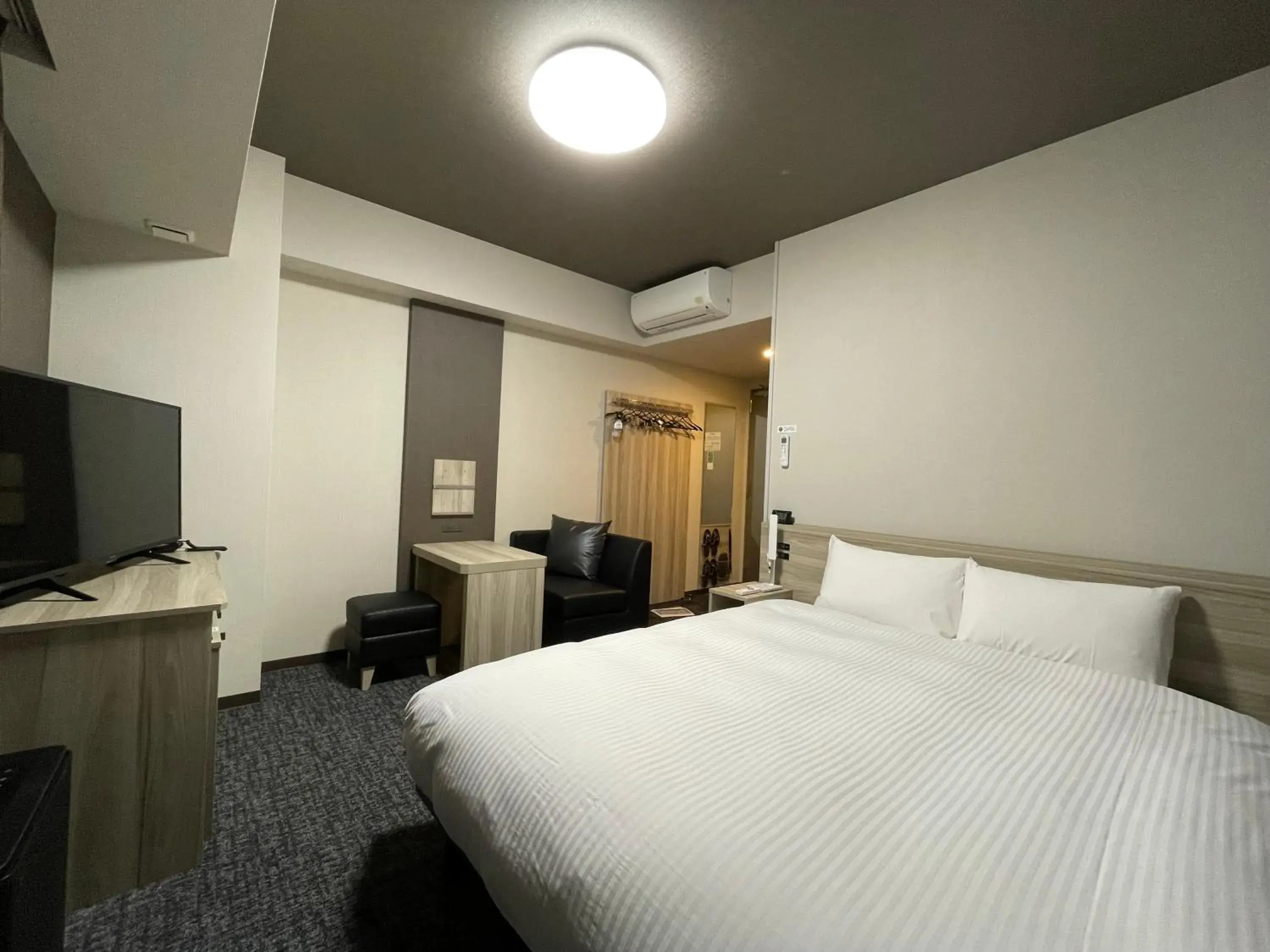 Photo of the whole room, Bed in Hotel Route Inn Mitsuke -Nakanoshima Mitsuke Inter- Photo of the whole room, Bed in Hotel Route Inn Mitsuke -Nakanoshima Mitsuke Inter-
