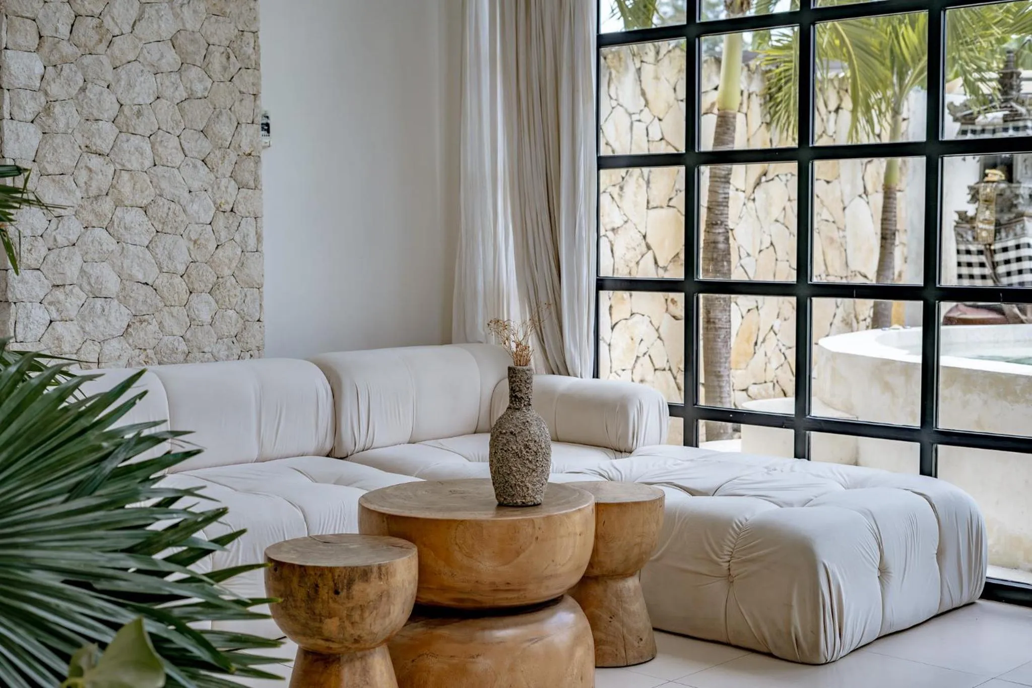 Living room, Bed in Rumah Simba