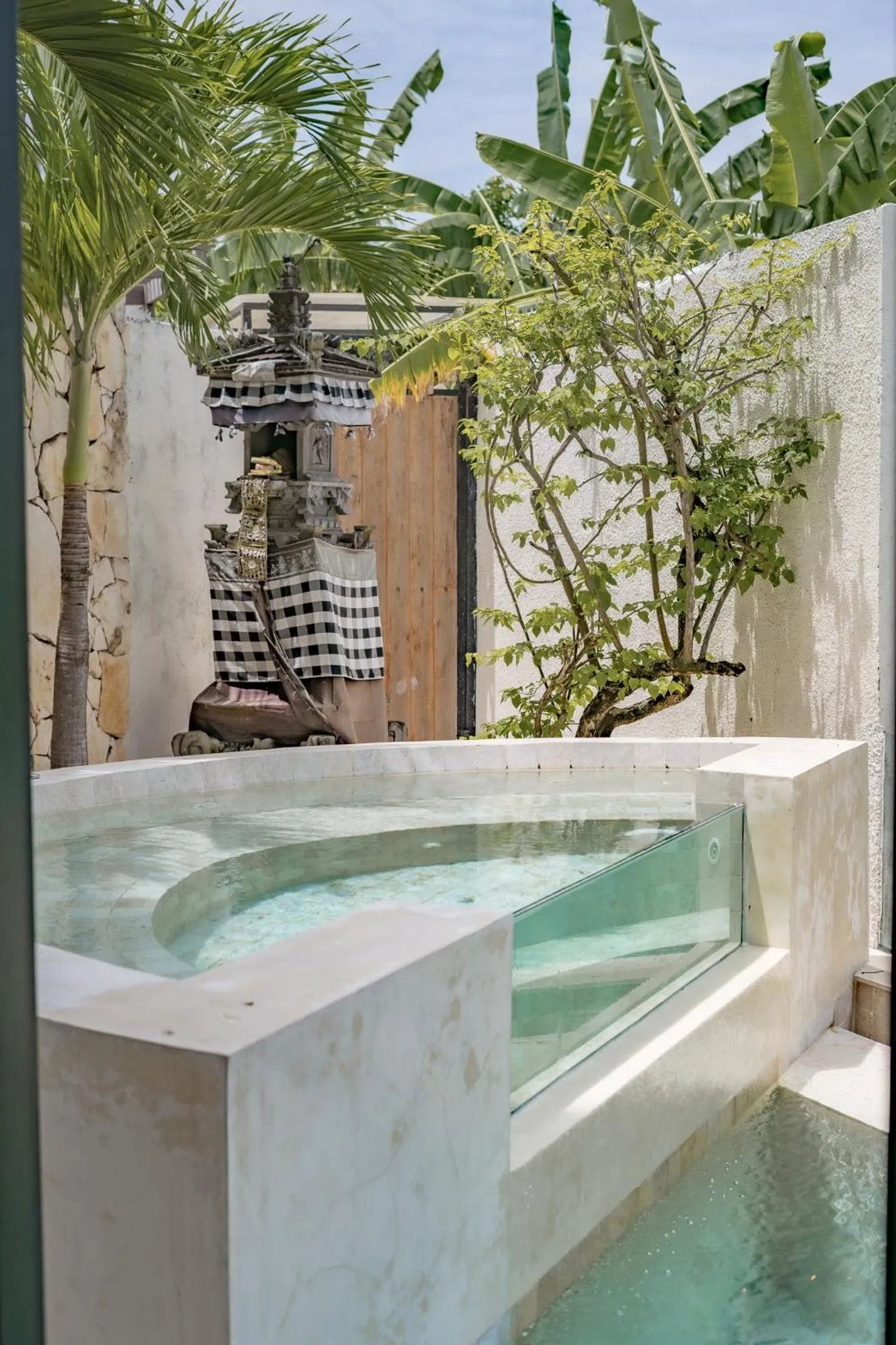 Hot Tub in Rumah Simba