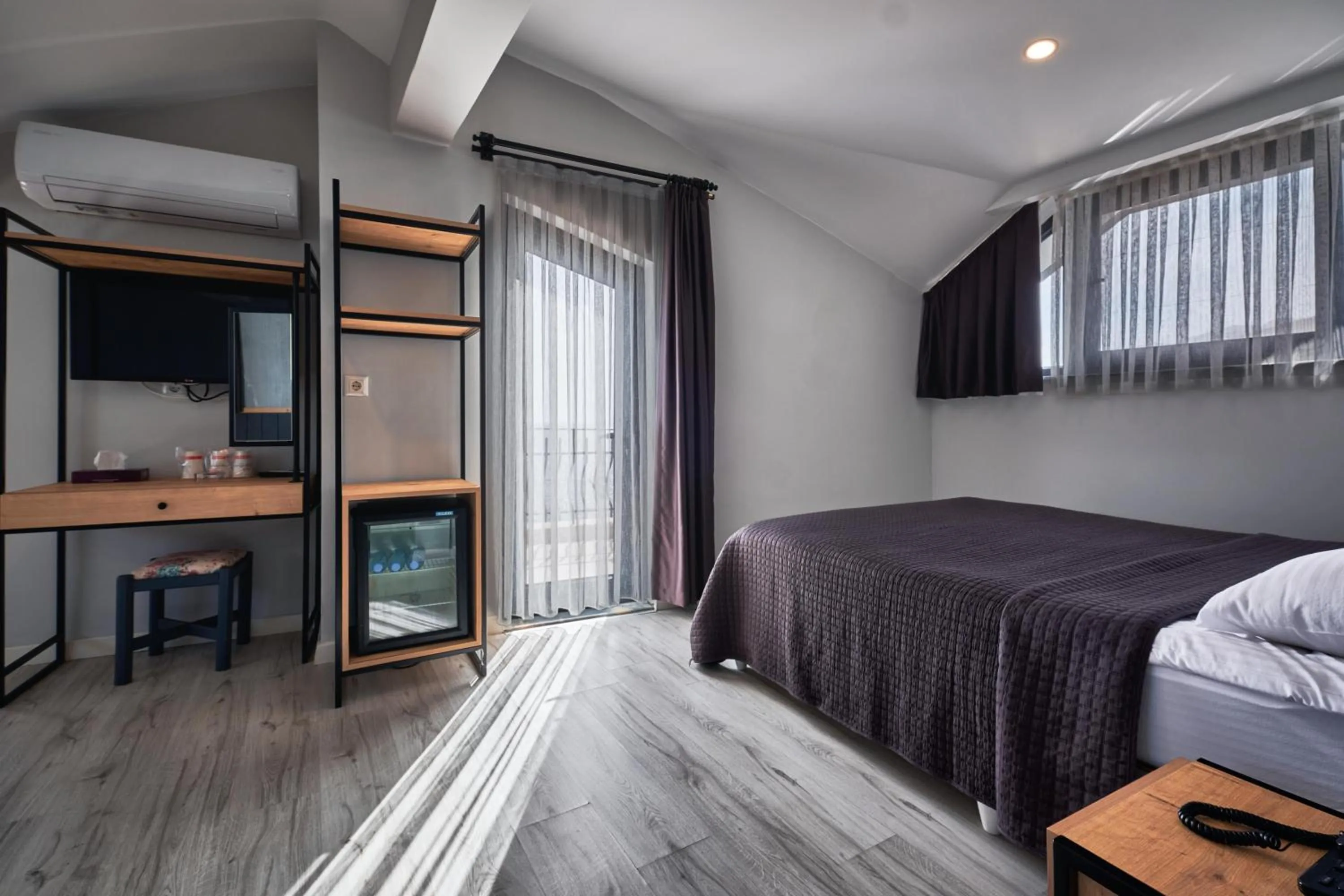 Photo of the whole room, Bed in Aqua Princess Hotel