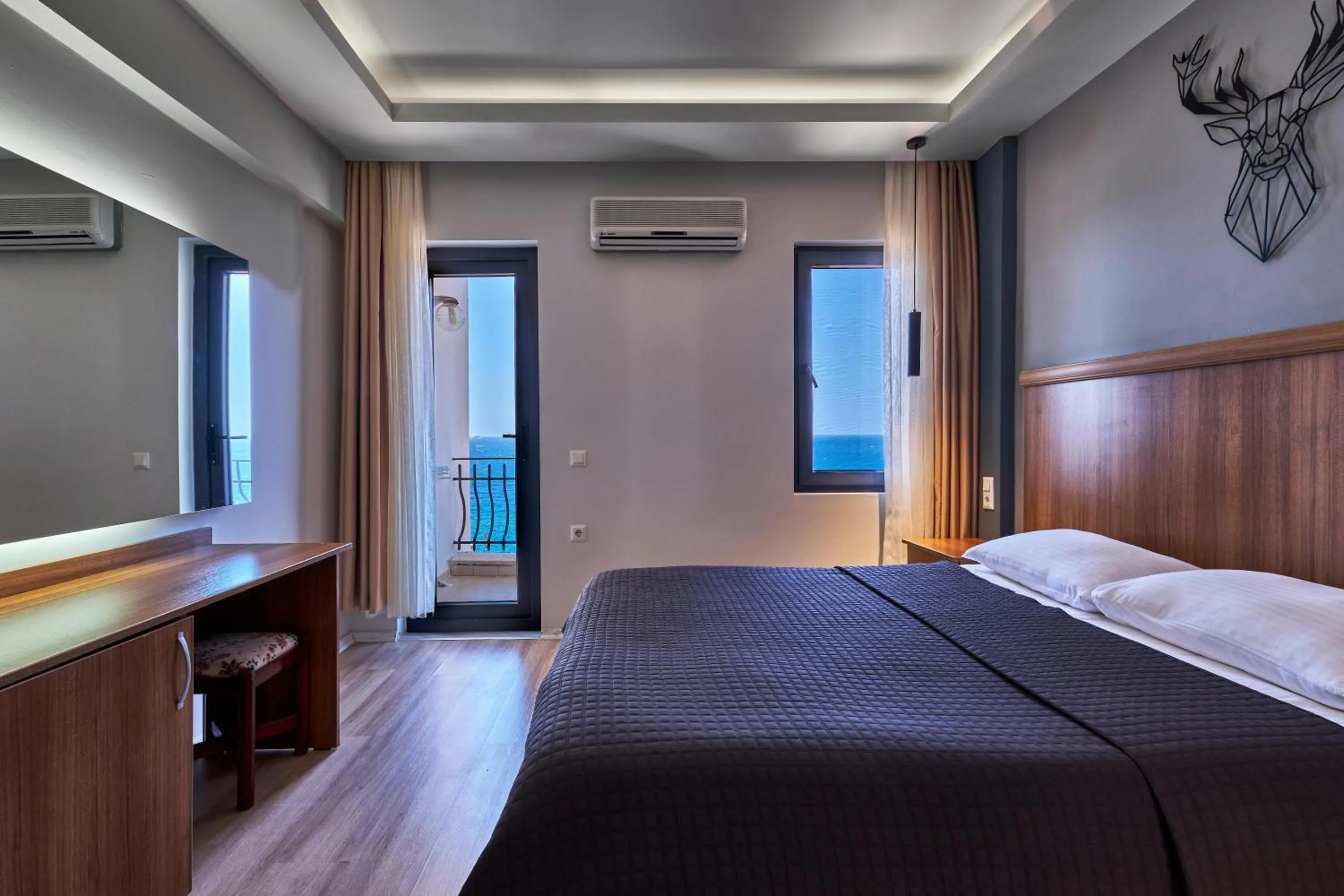 Photo of the whole room, Bed in Aqua Princess Hotel