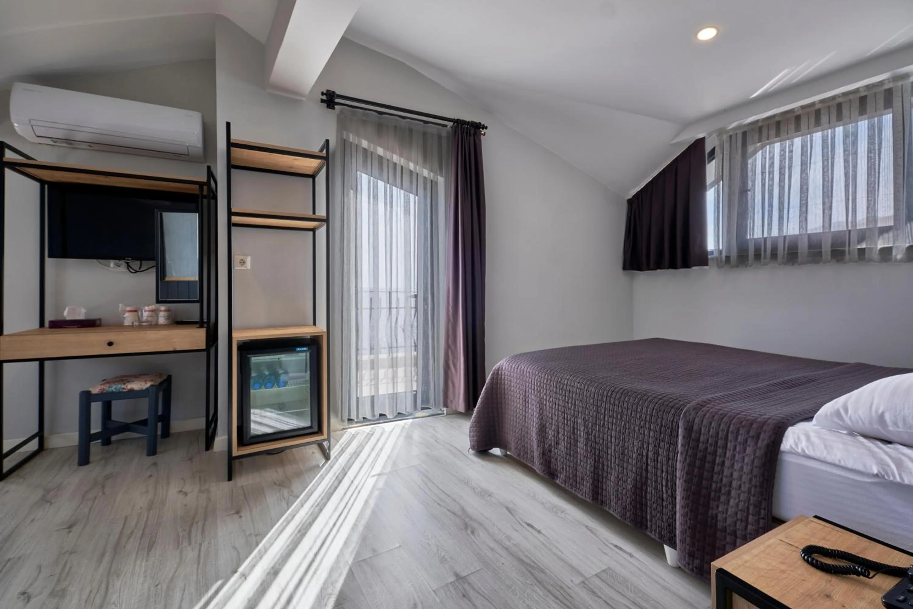 Photo of the whole room, Bed in Aqua Princess Hotel