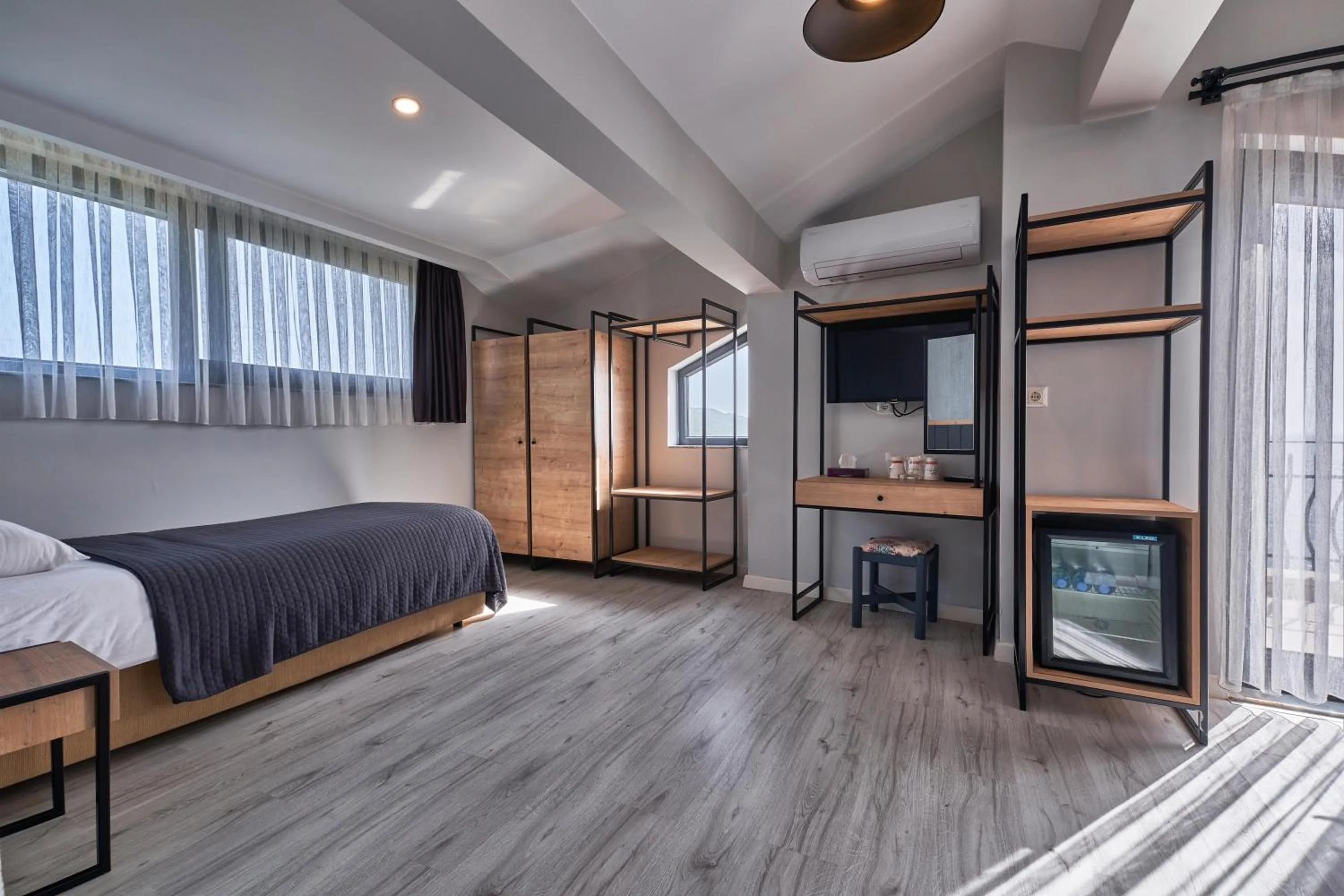 Photo of the whole room, Bed in Aqua Princess Hotel