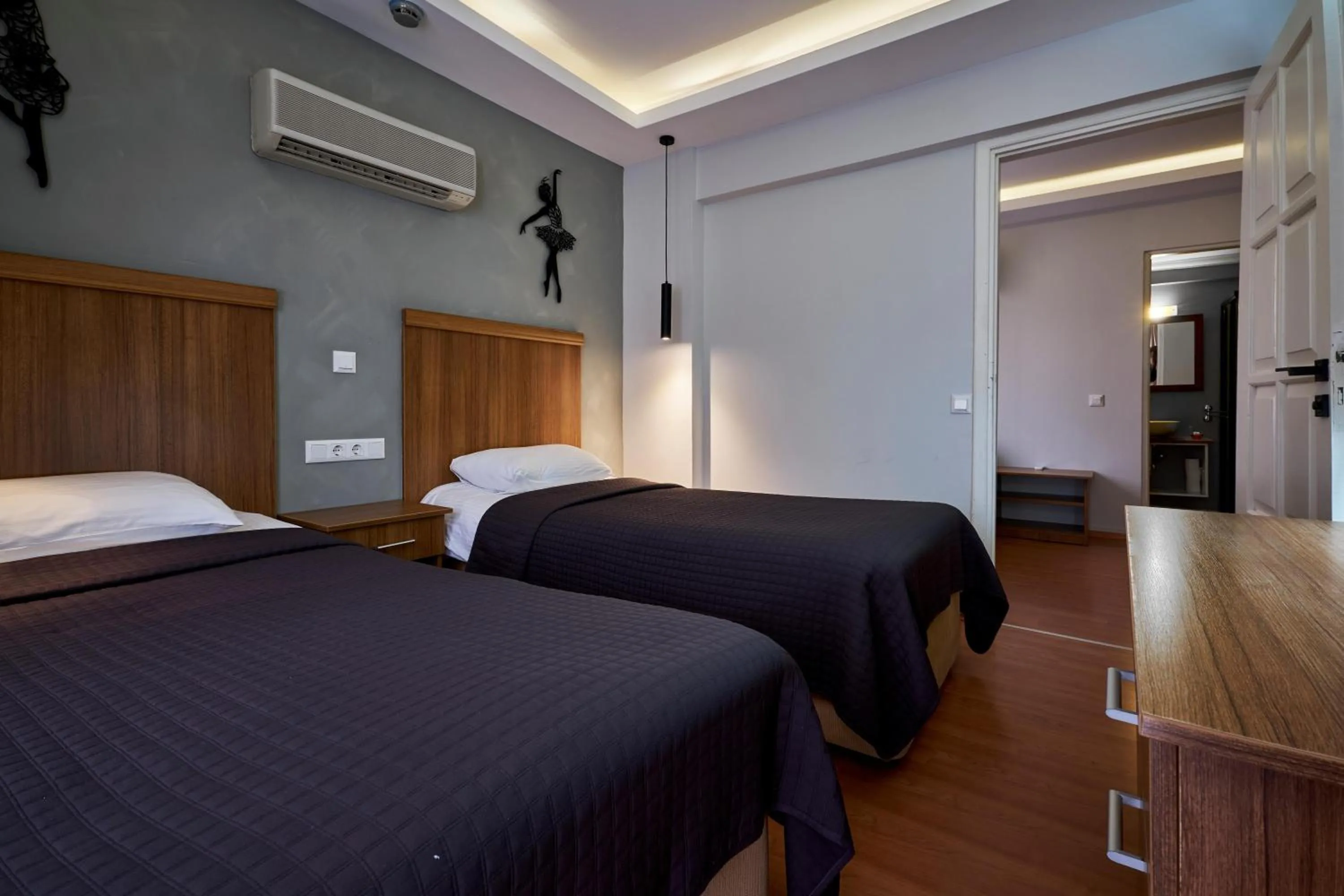 Photo of the whole room, Bed in Aqua Princess Hotel