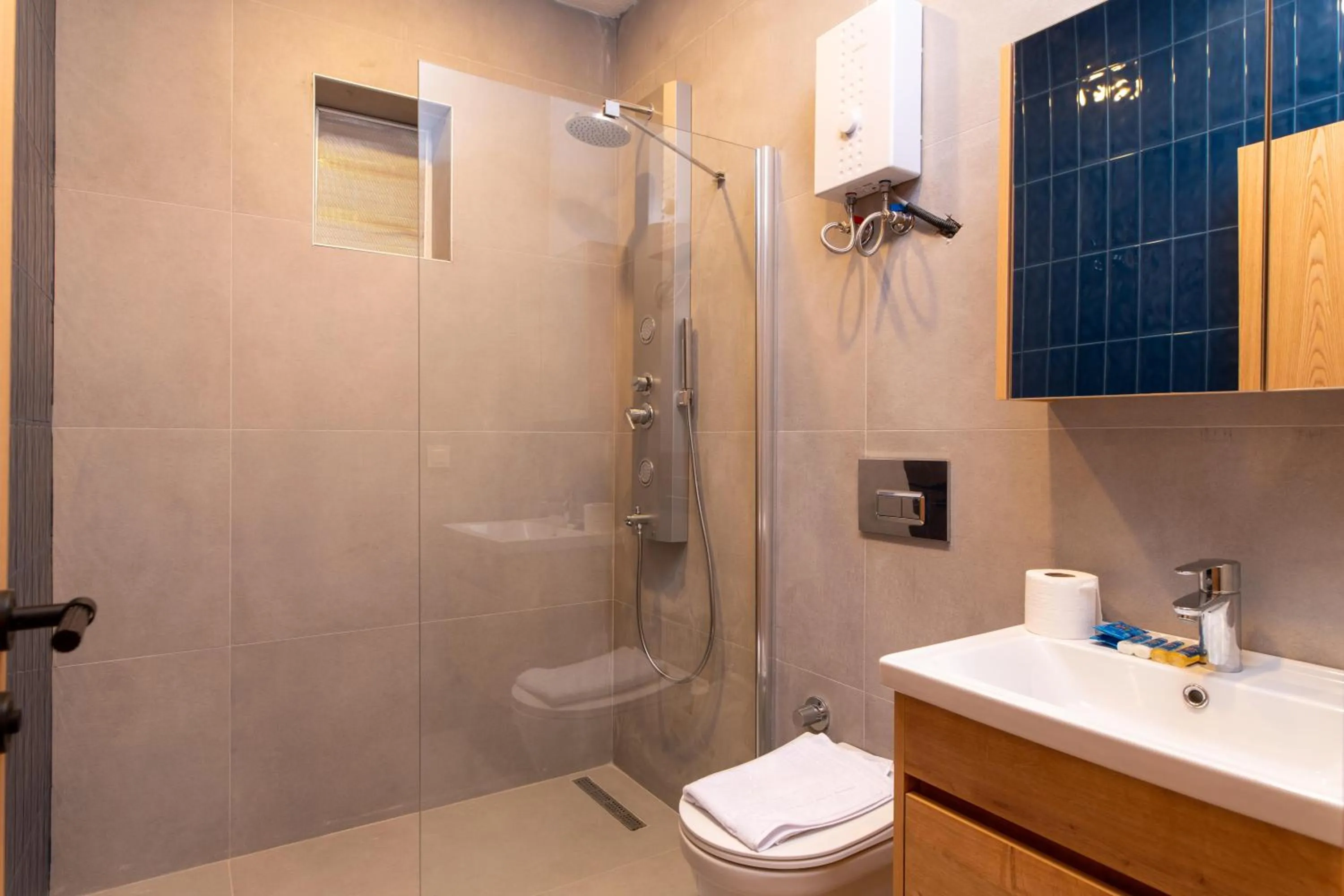 Toilet in MARE MARIN BOUTIQUE HOTEL