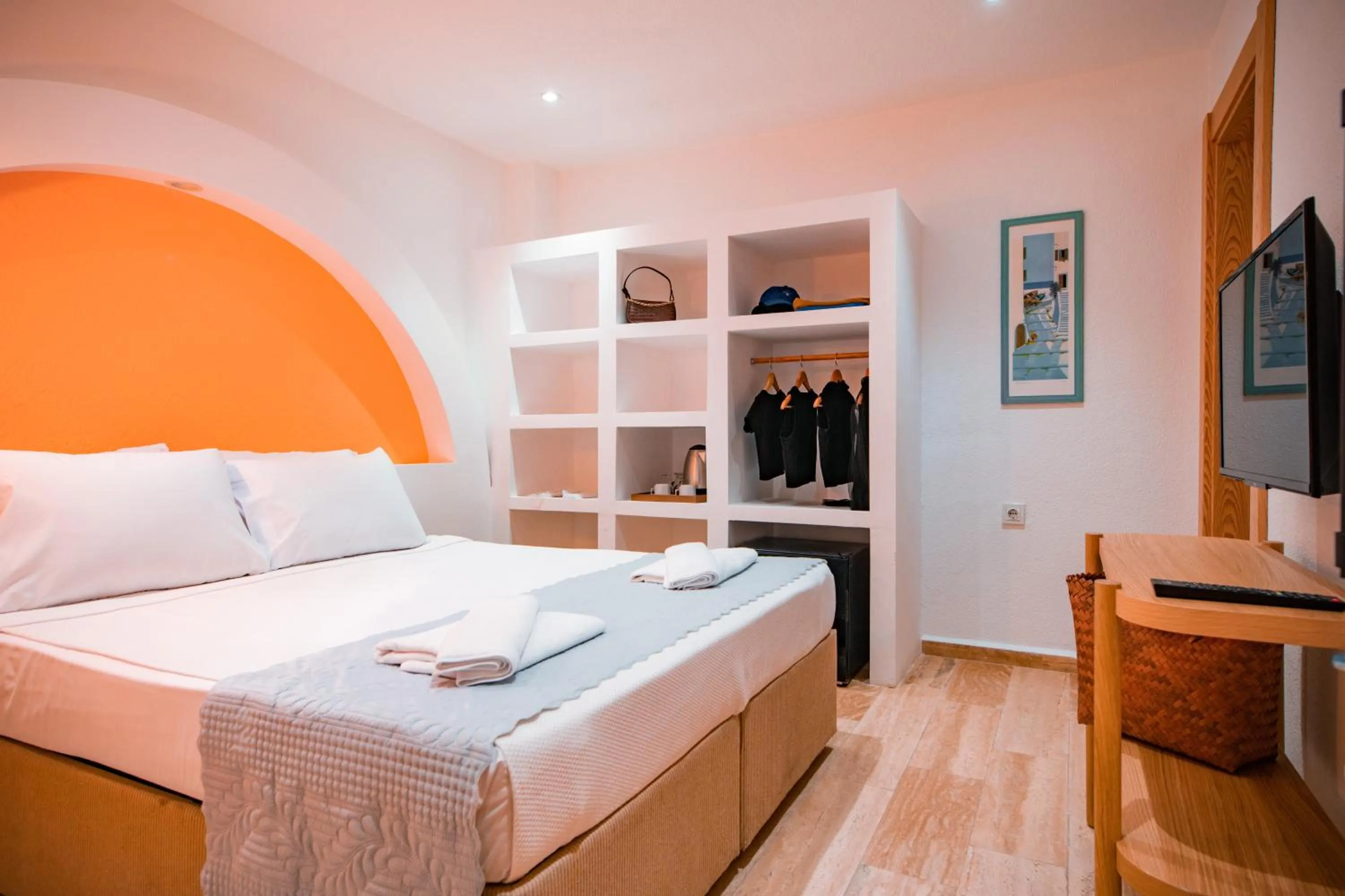 Photo of the whole room, Bed in MARE MARIN BOUTIQUE HOTEL