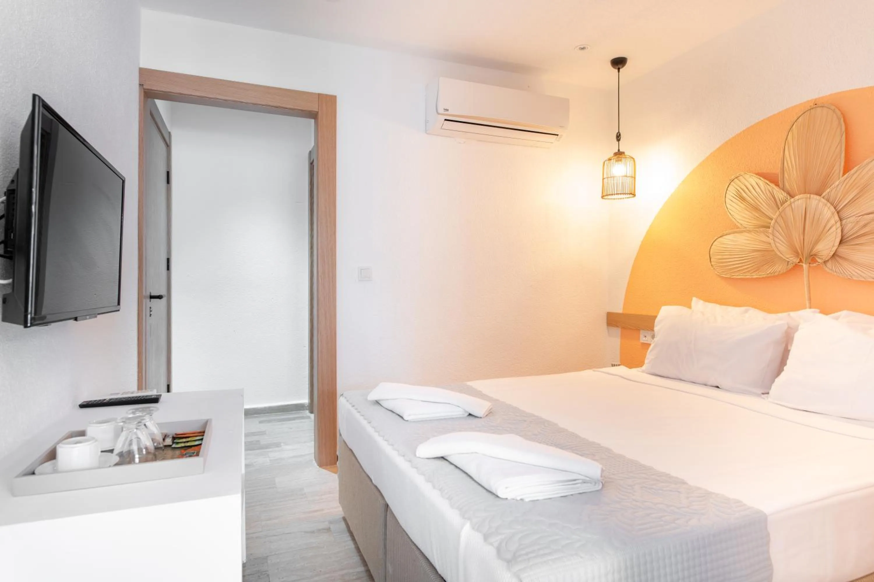 Bedroom, Bed in MARE MARIN BOUTIQUE HOTEL