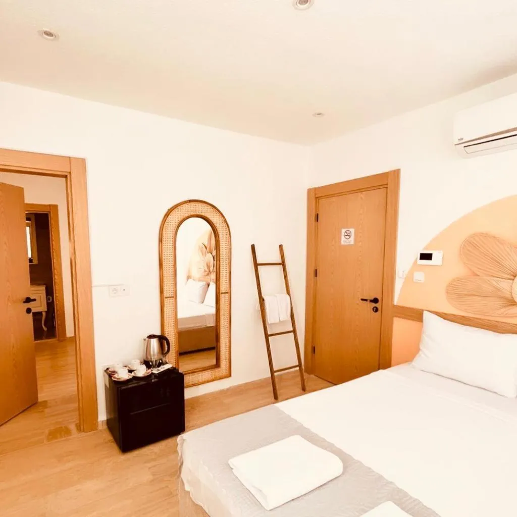 Bedroom, Bed in MARE MARIN BOUTIQUE HOTEL