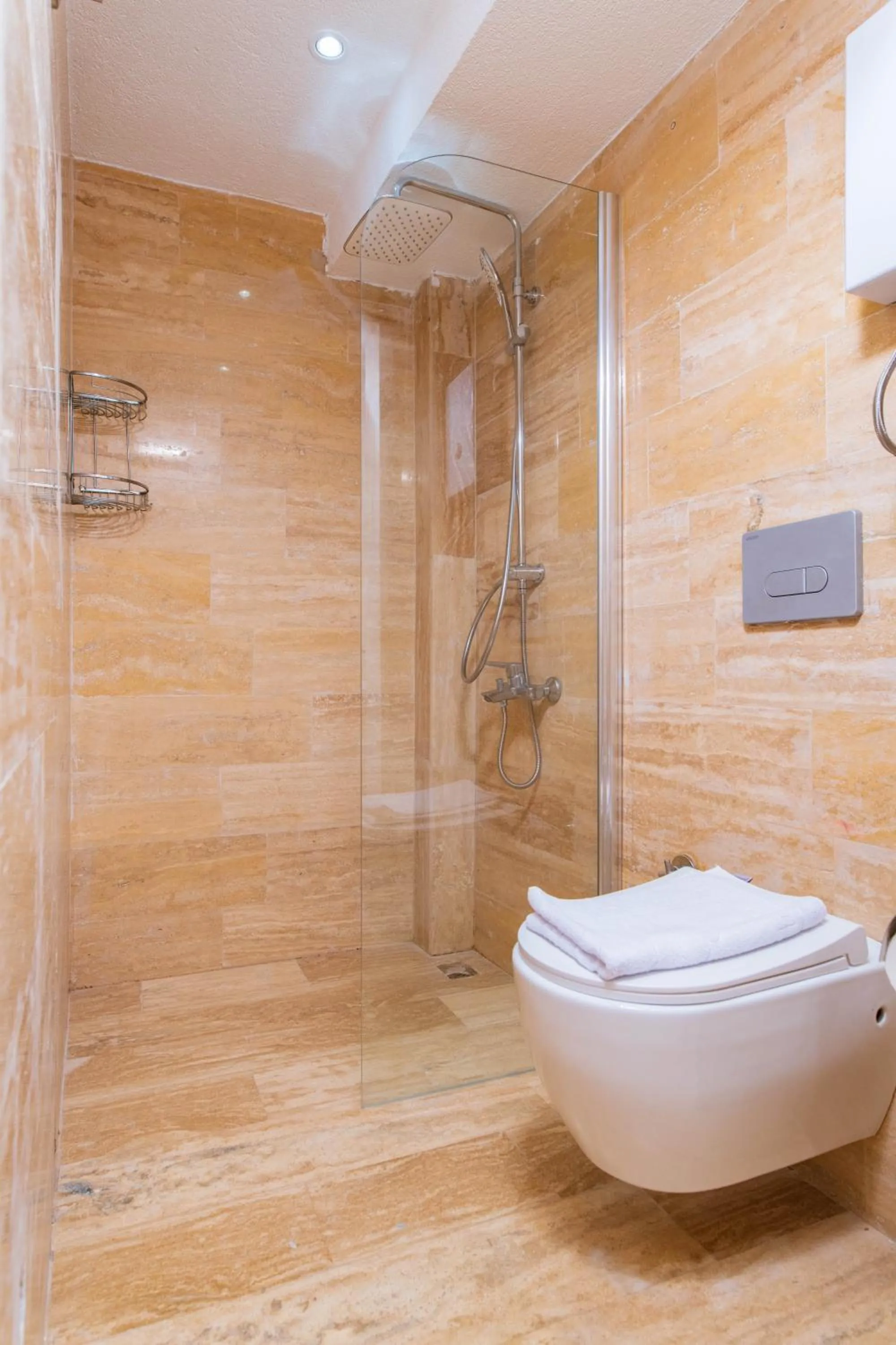 Toilet in MARE MARIN BOUTIQUE HOTEL