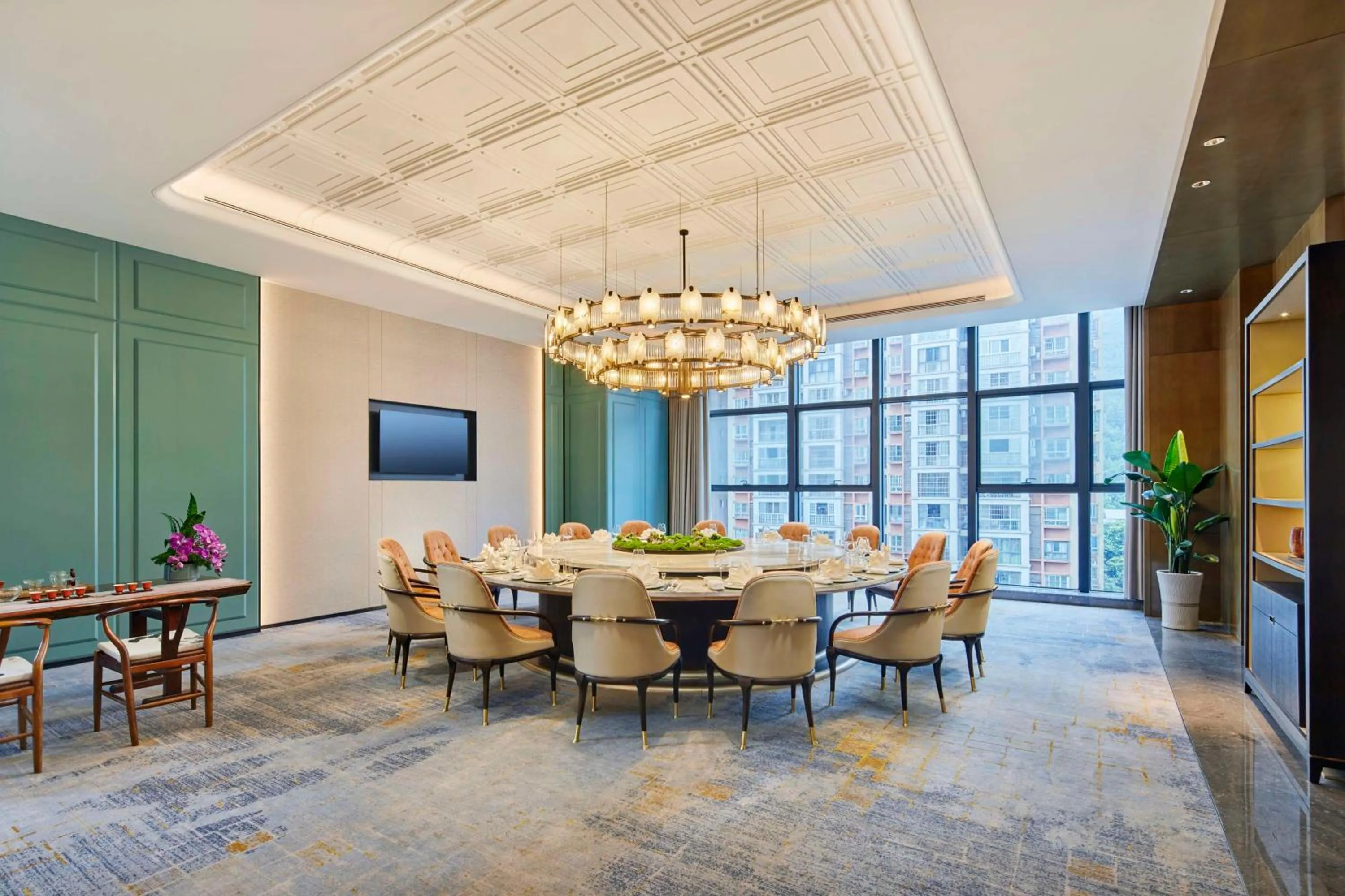 Restaurant/places to eat in DoubleTree By Hilton Ya'An