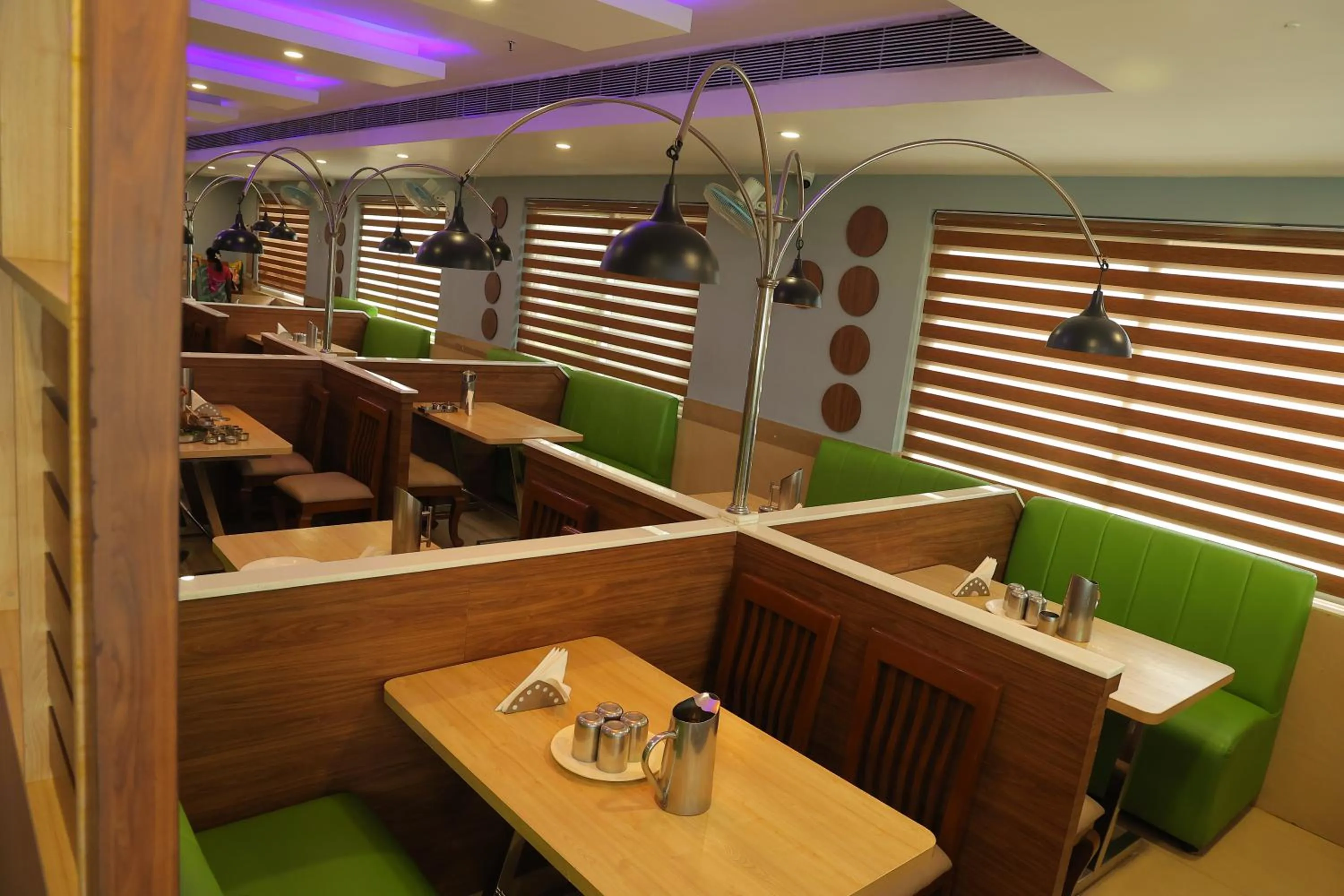 Restaurant/places to eat in Pondy Southern Residency