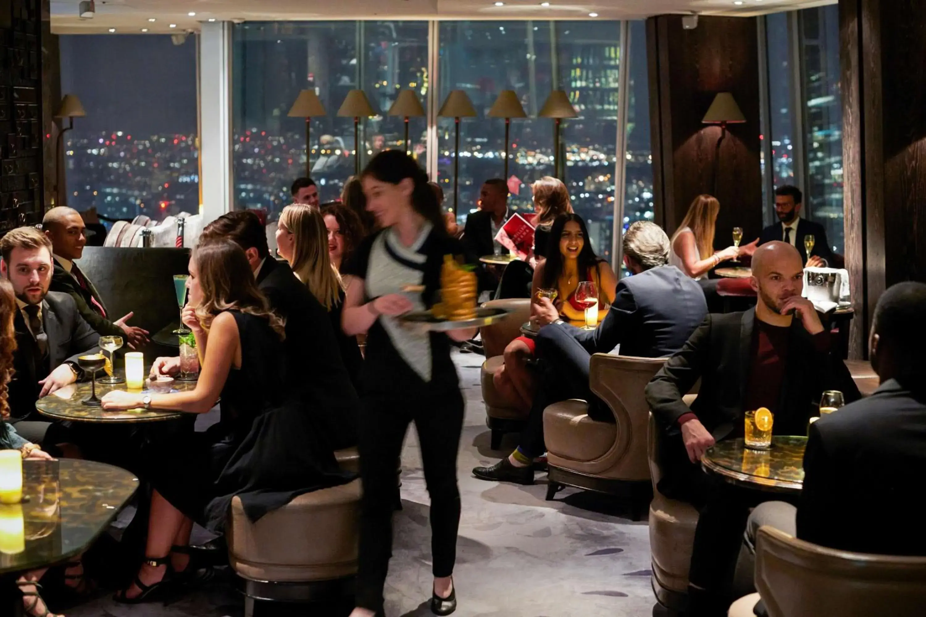 Lounge or bar in Shangri-La The Shard, London Lounge or bar in Shangri-La The Shard, London