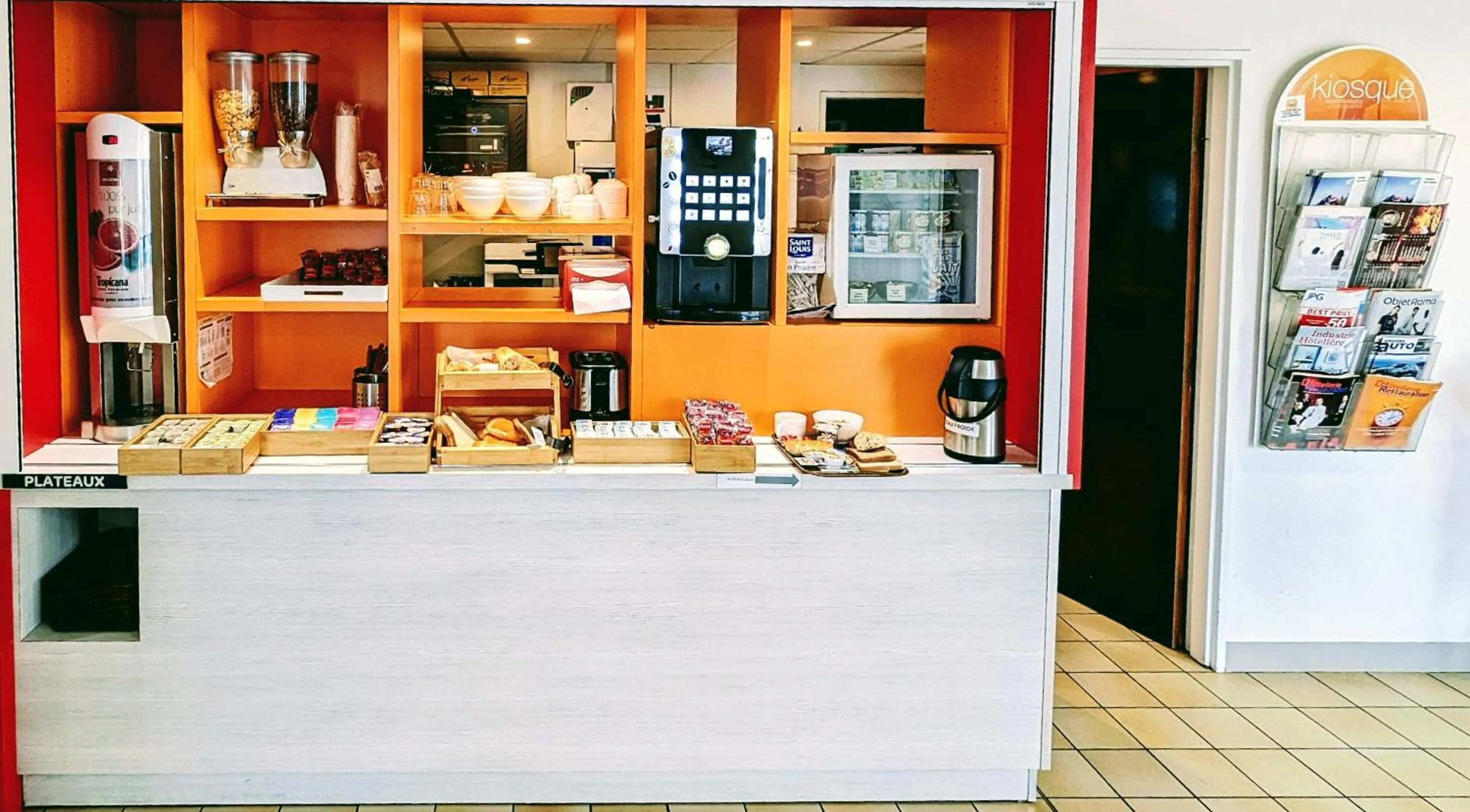 Breakfast in PREMIERE CLASSE ANGERS SUD Louvre Hotels group