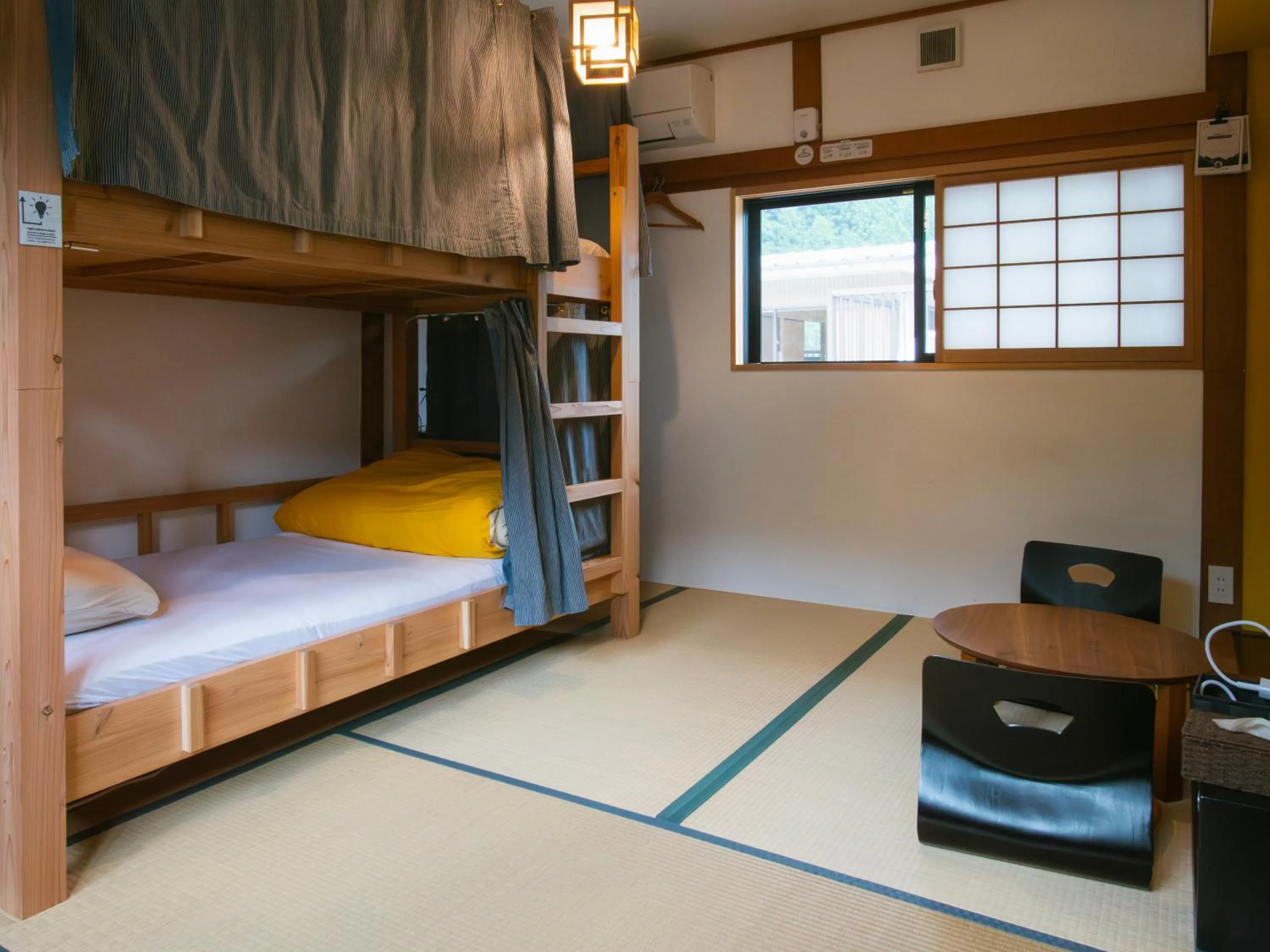 Photo of the whole room, Bed in Next Chapter - Guesthouse - Kito