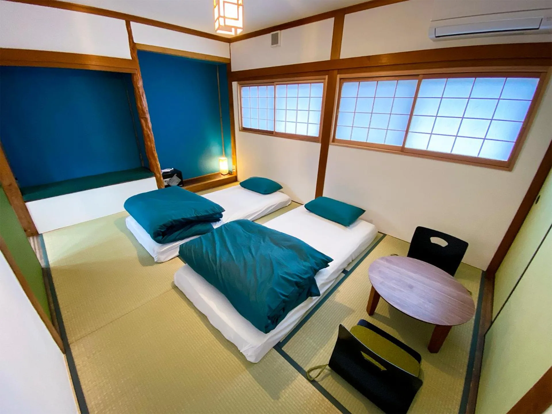 Photo of the whole room, Bed in Next Chapter - Guesthouse - Kito