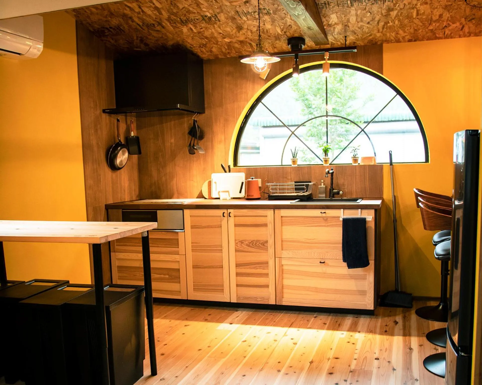 Kitchen or kitchenette in Next Chapter - Guesthouse - Kito