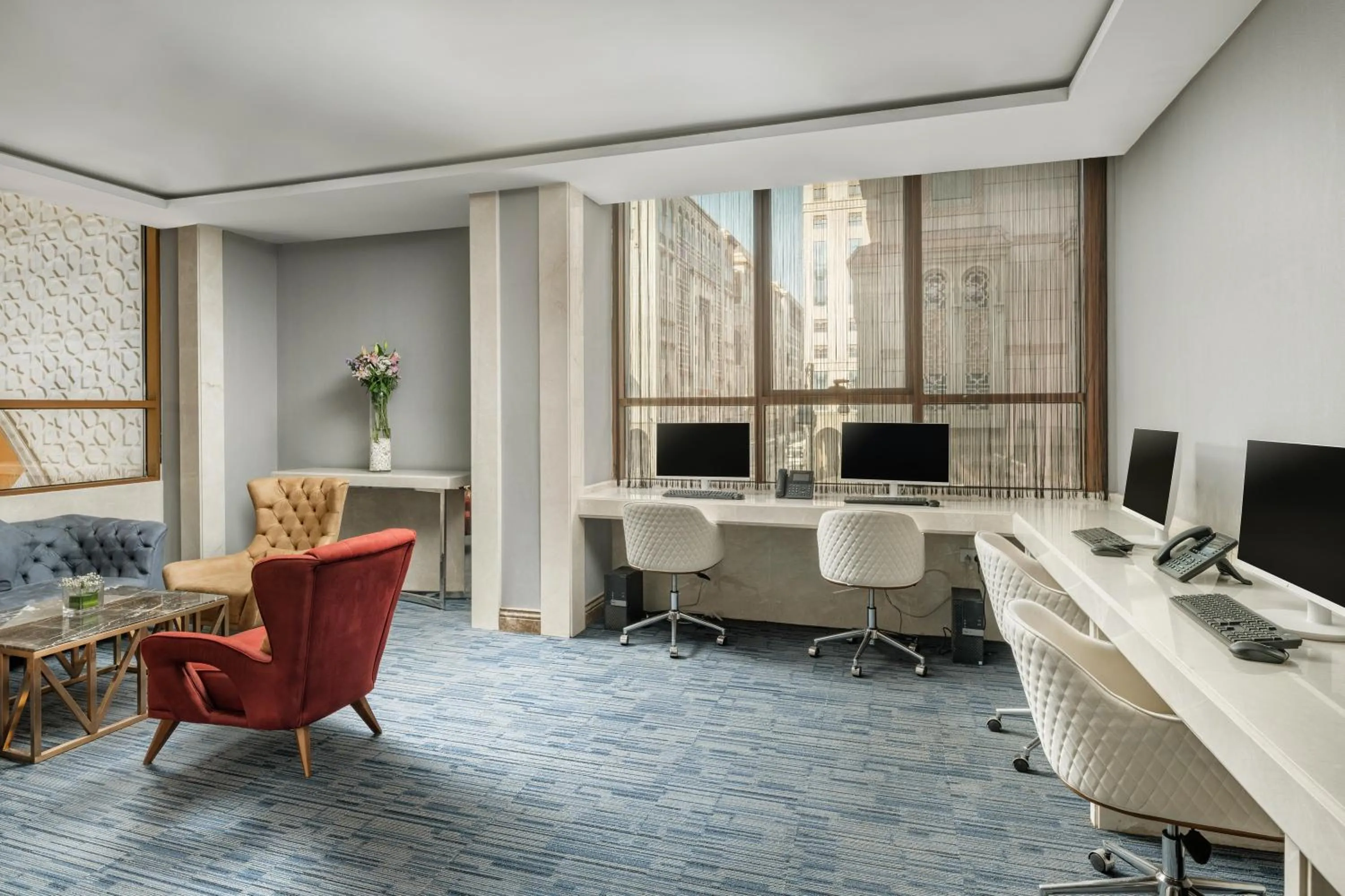 Business facilities in Elaf Al Taqwa Hotel