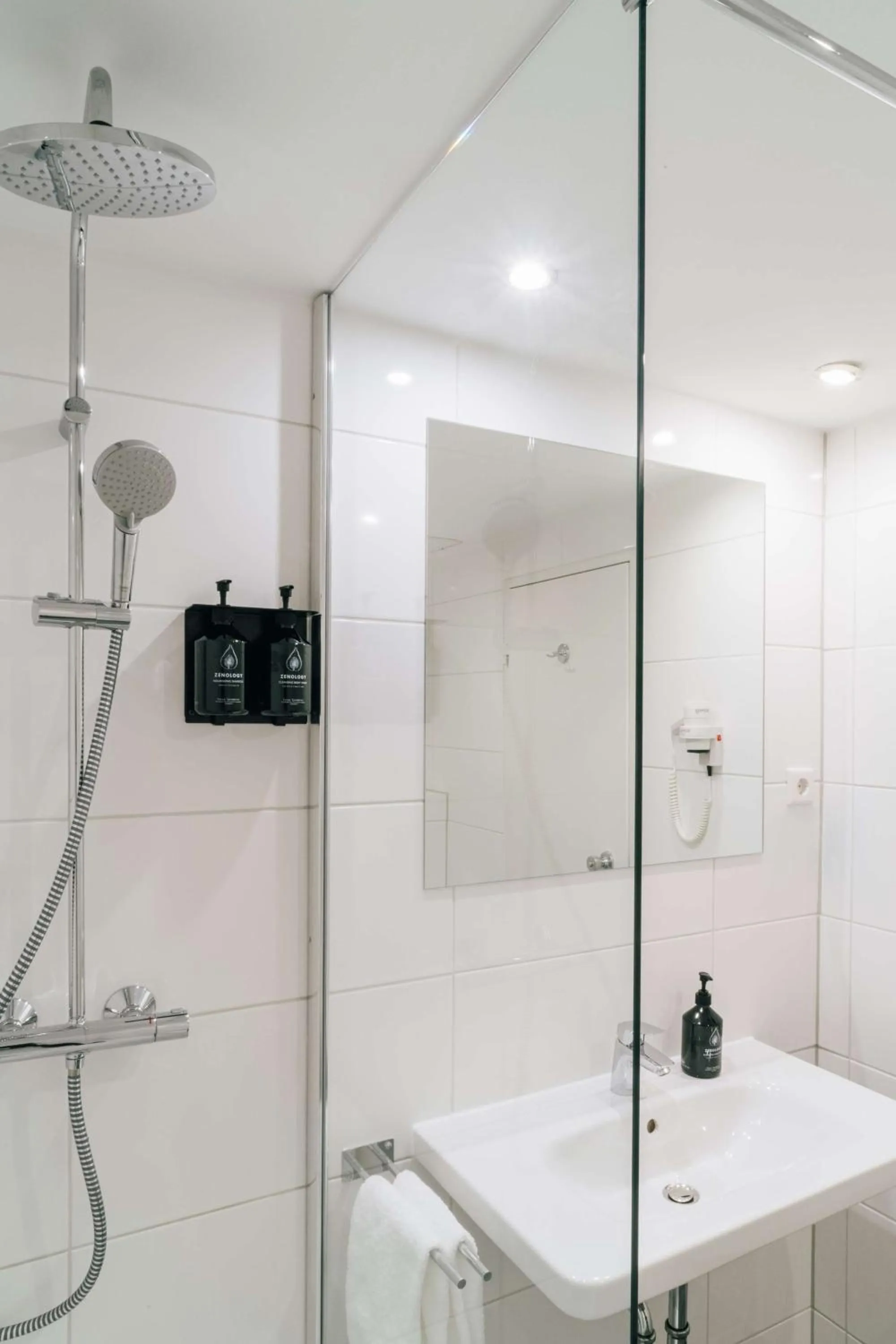 Bathroom in Pentahotel Bremen