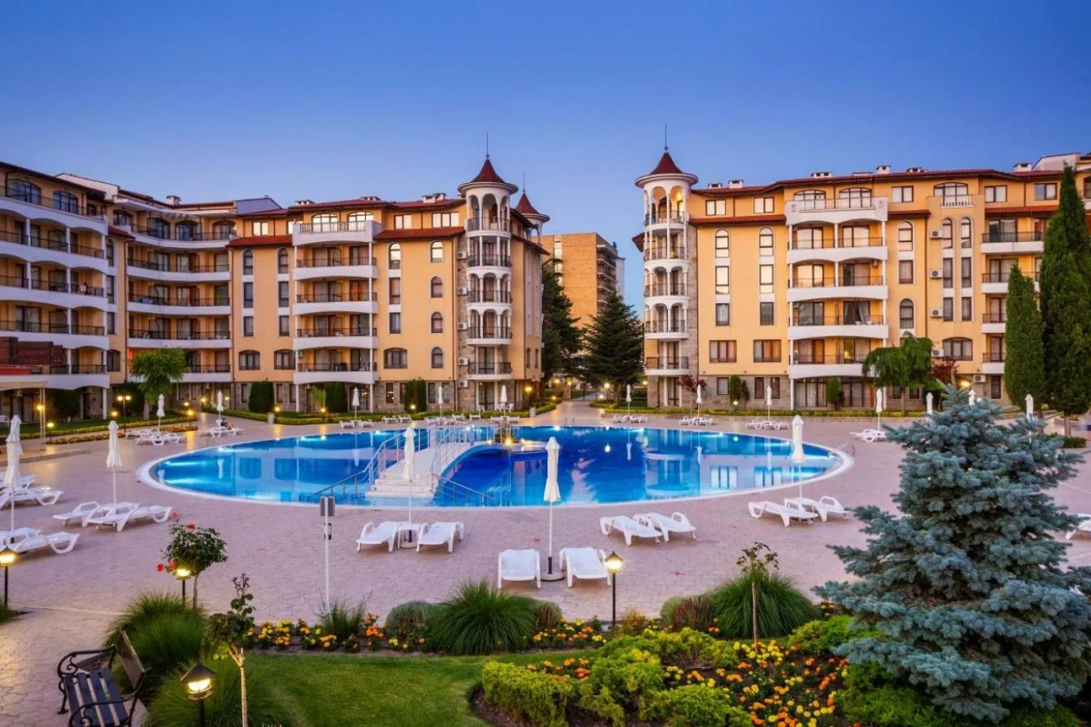 Swimming pool in Royal Sun premium apartment