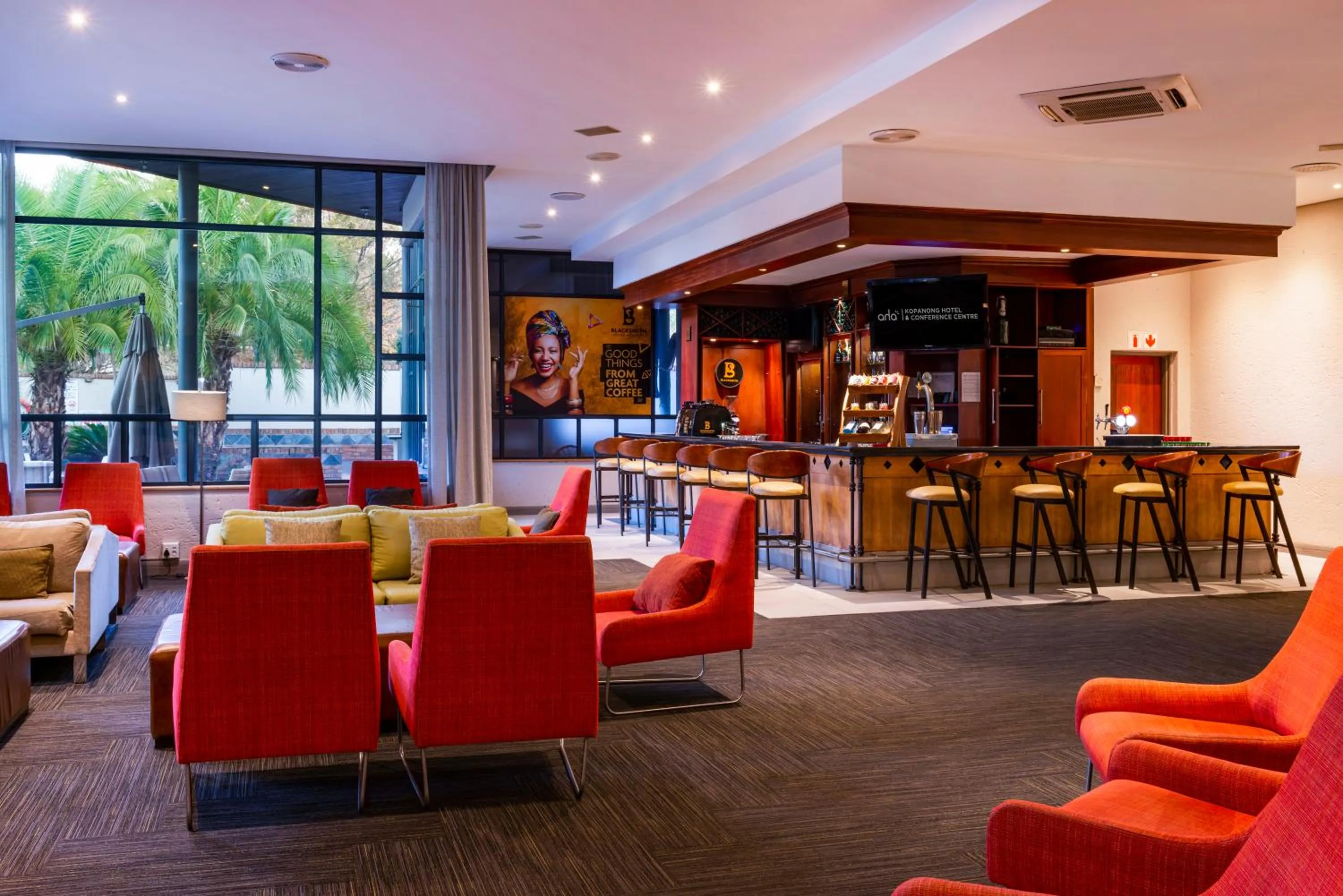 Lounge or bar in aha Kopanong Hotel & Conference Centre