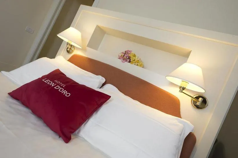 Bedroom, Bed in Cora Hotels Leon d'Oro