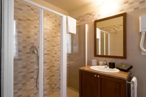Bathroom in Cora Hotels Leon d'Oro