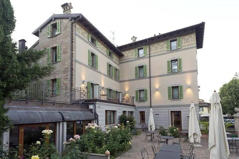 Property building in Cora Hotels Leon d'Oro