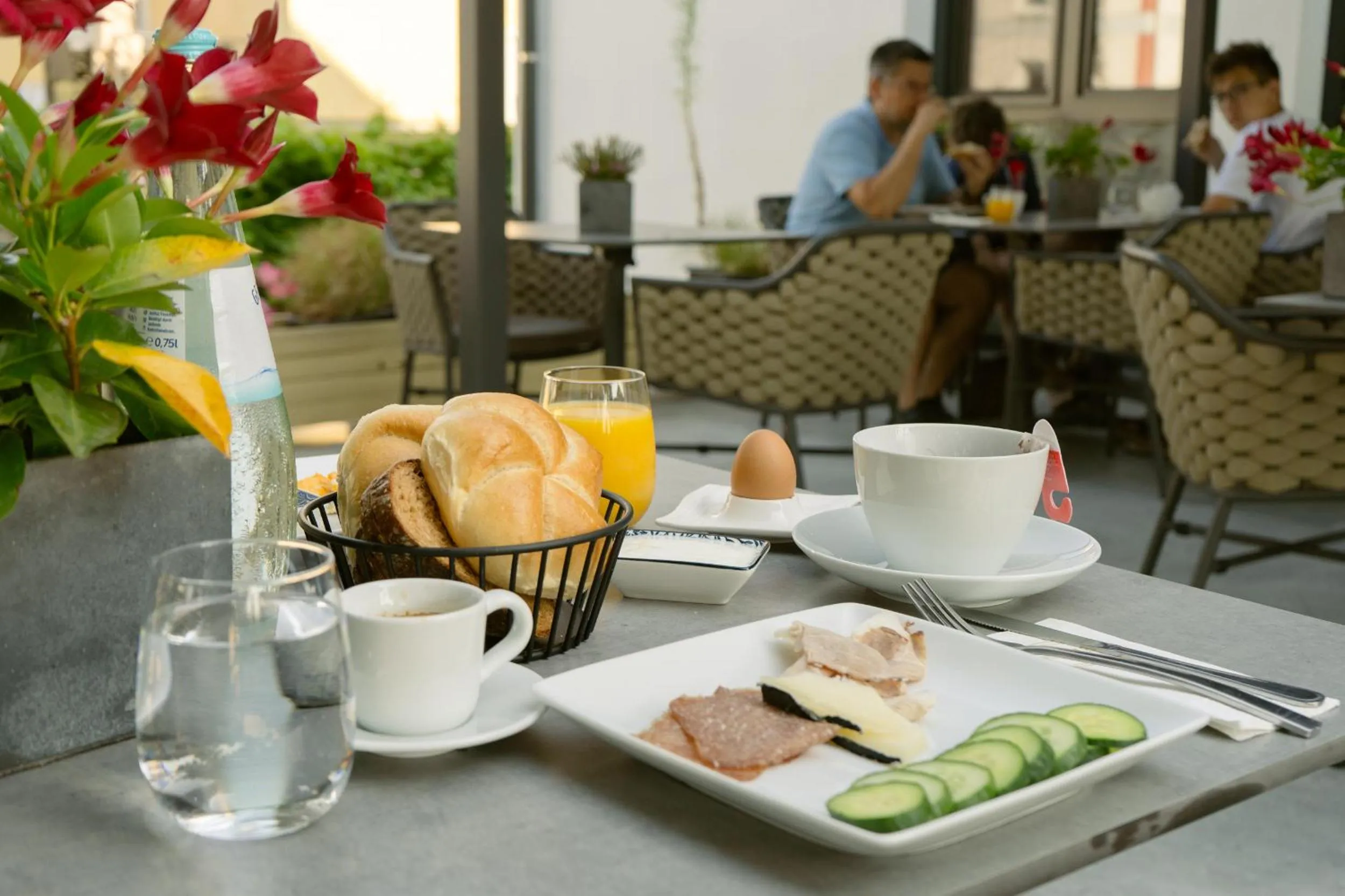 Restaurant/places to eat in Kracher Hotel Doppelzimmer - inklusive Pool