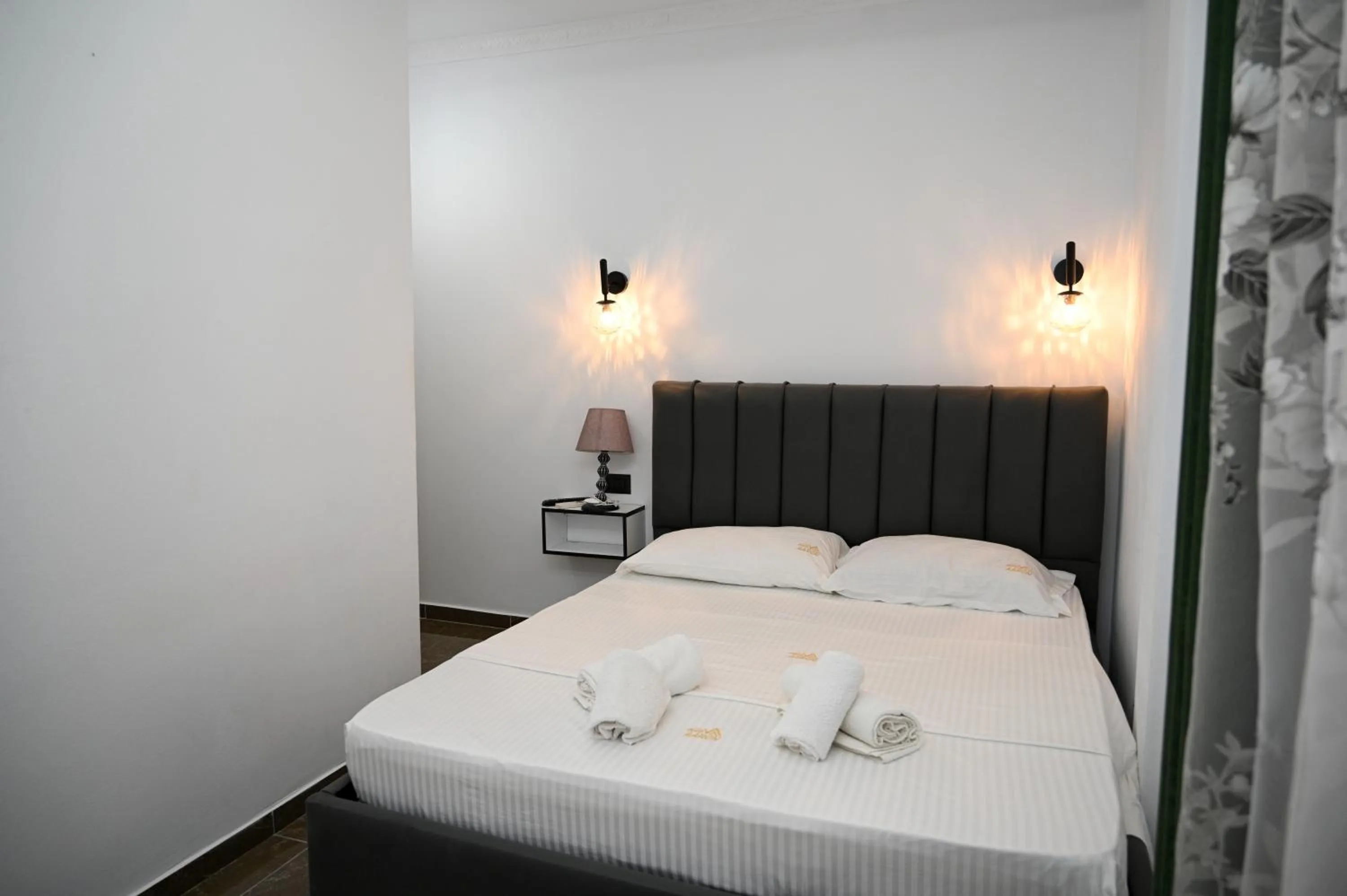 Bed in Hotel Vila AARON