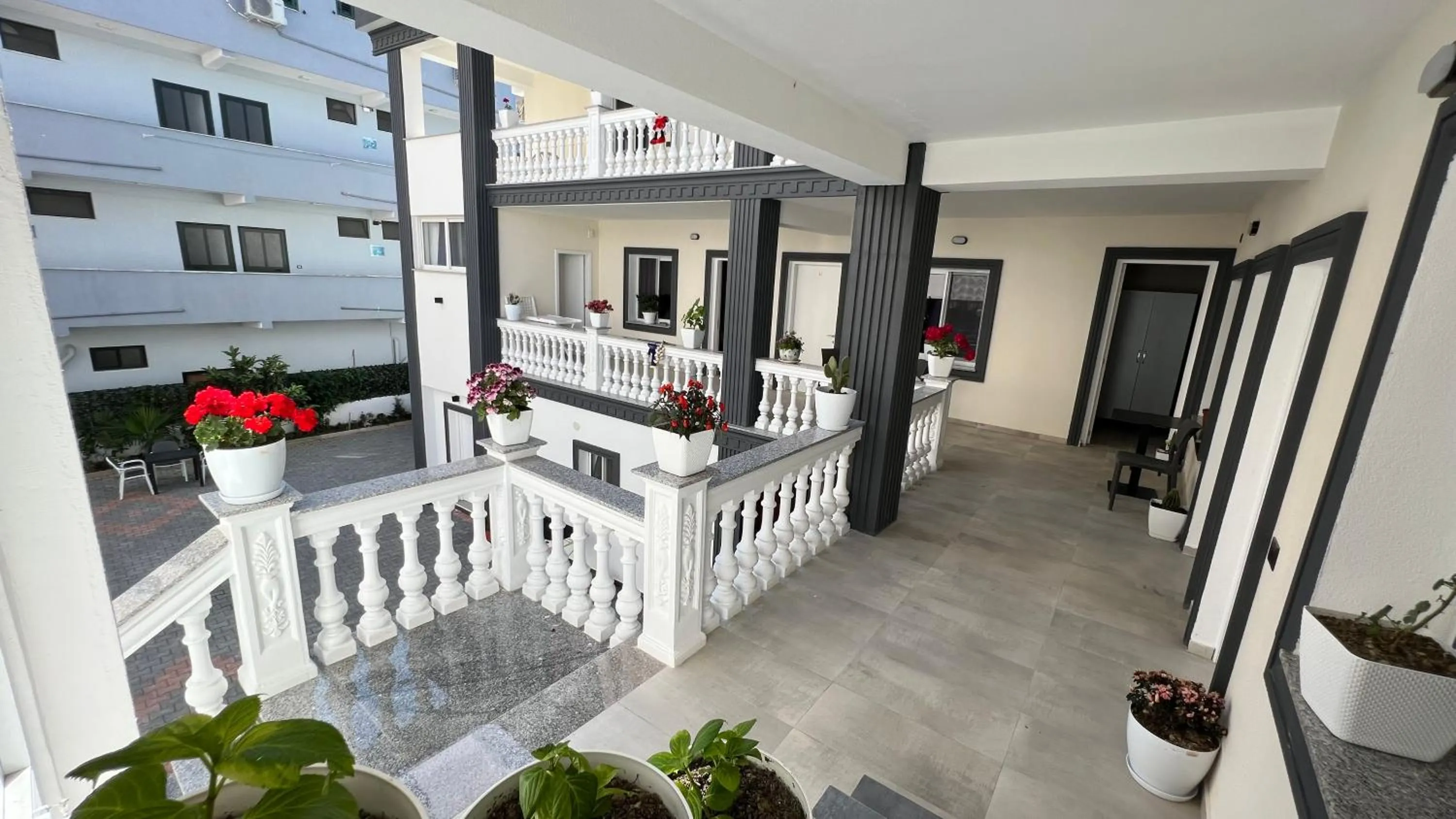Property building in Hotel Vila AARON