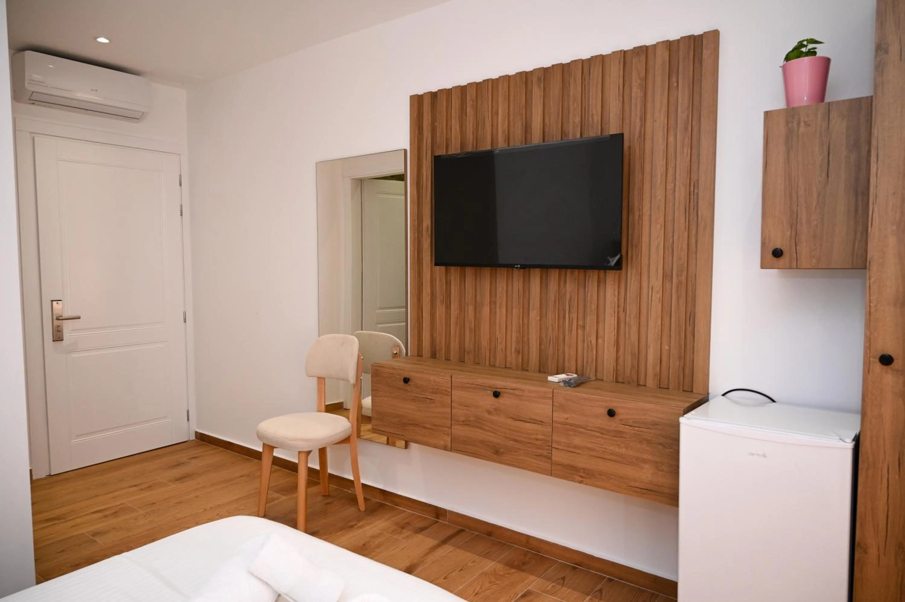 Bed in Hotel Vila AARON