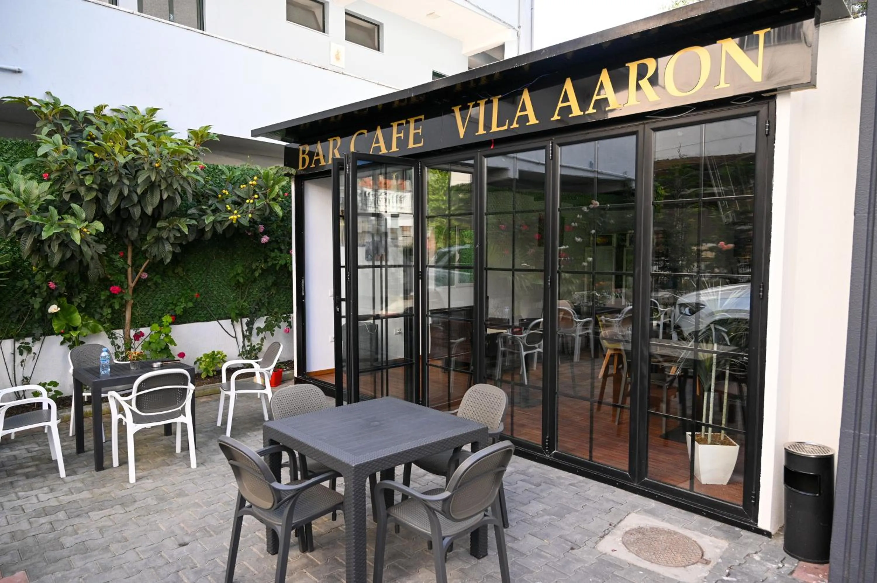 Hotel Vila AARON