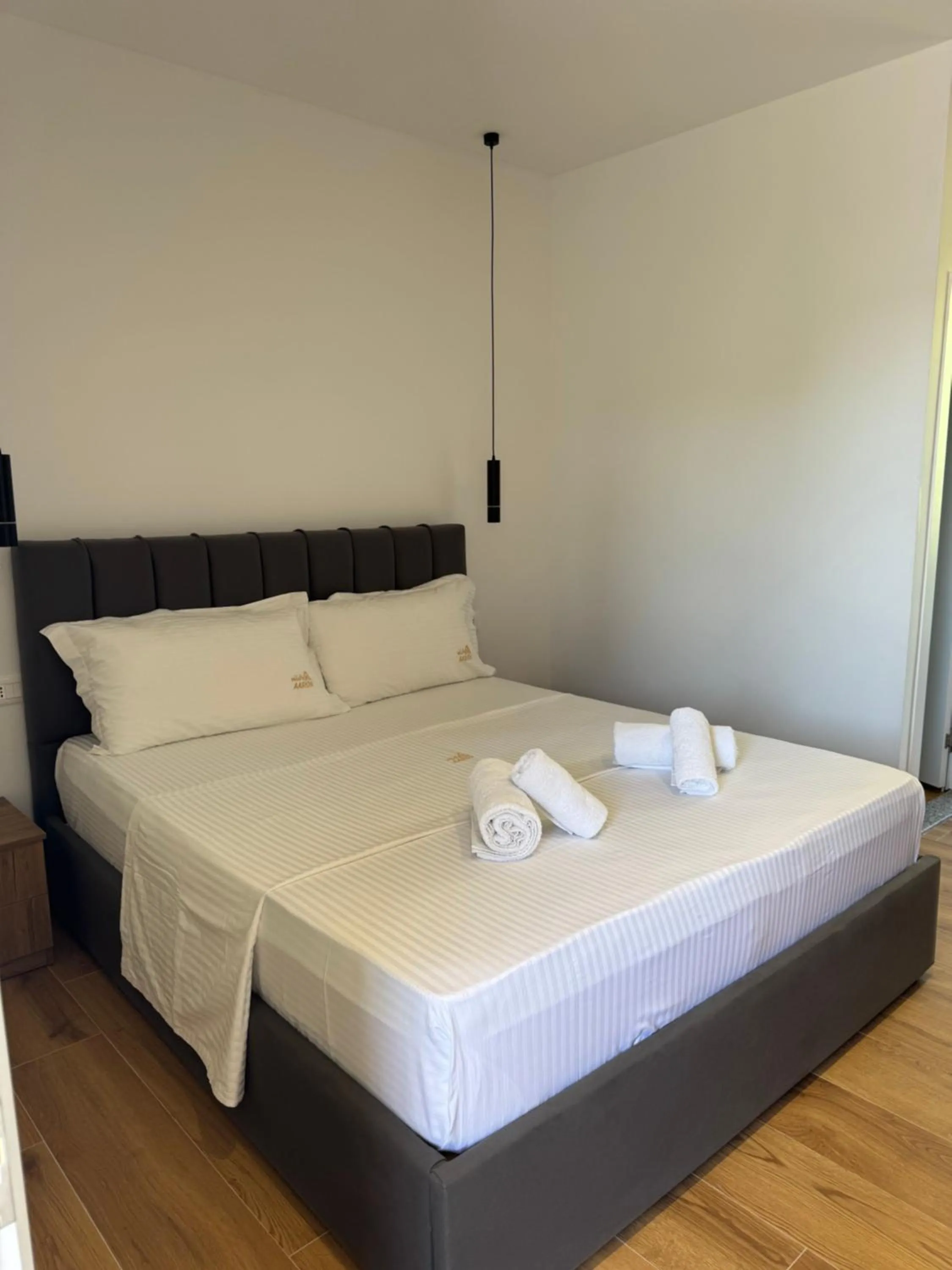 Bed in Hotel Vila AARON