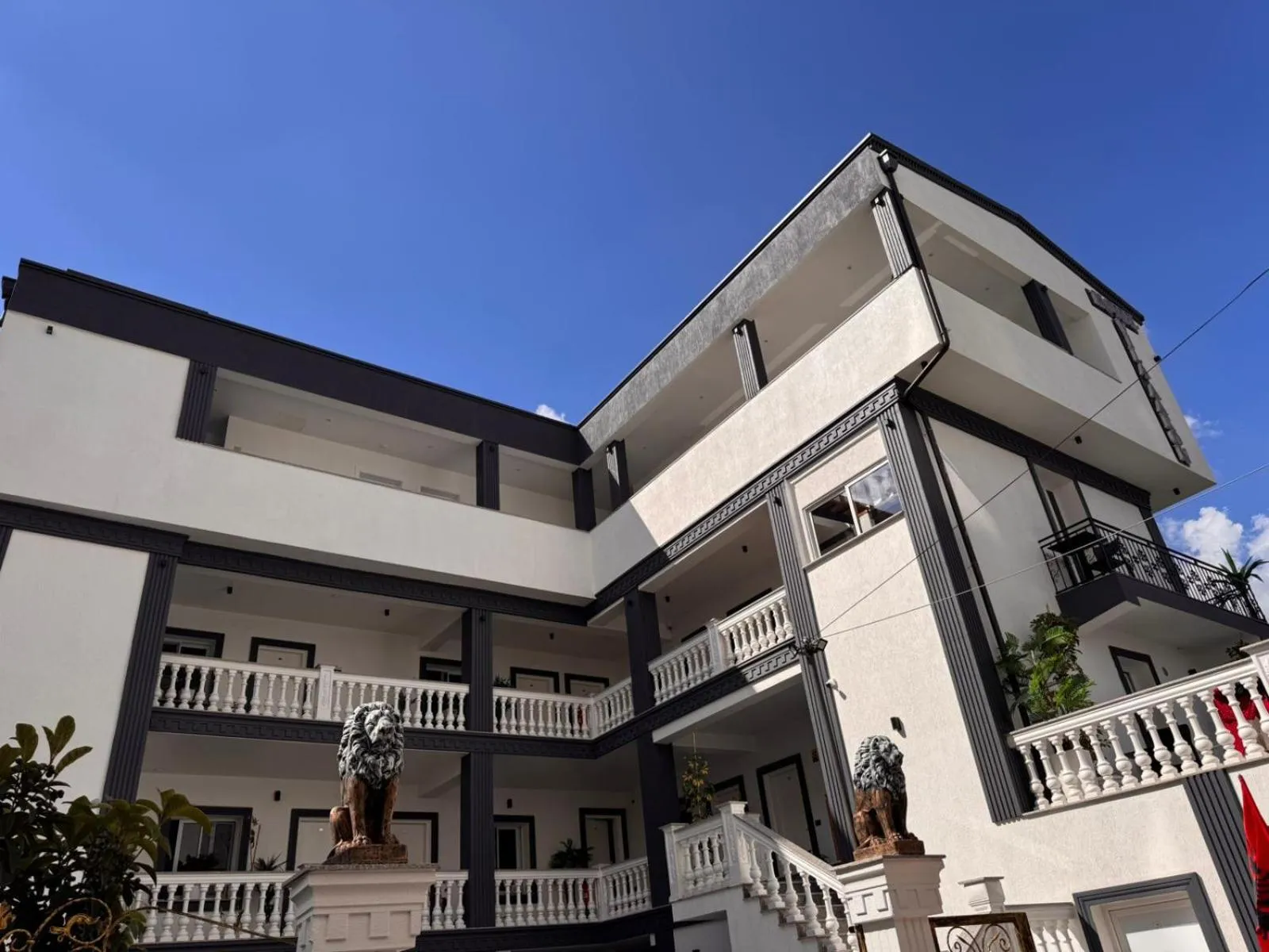 Property building in Hotel Vila AARON